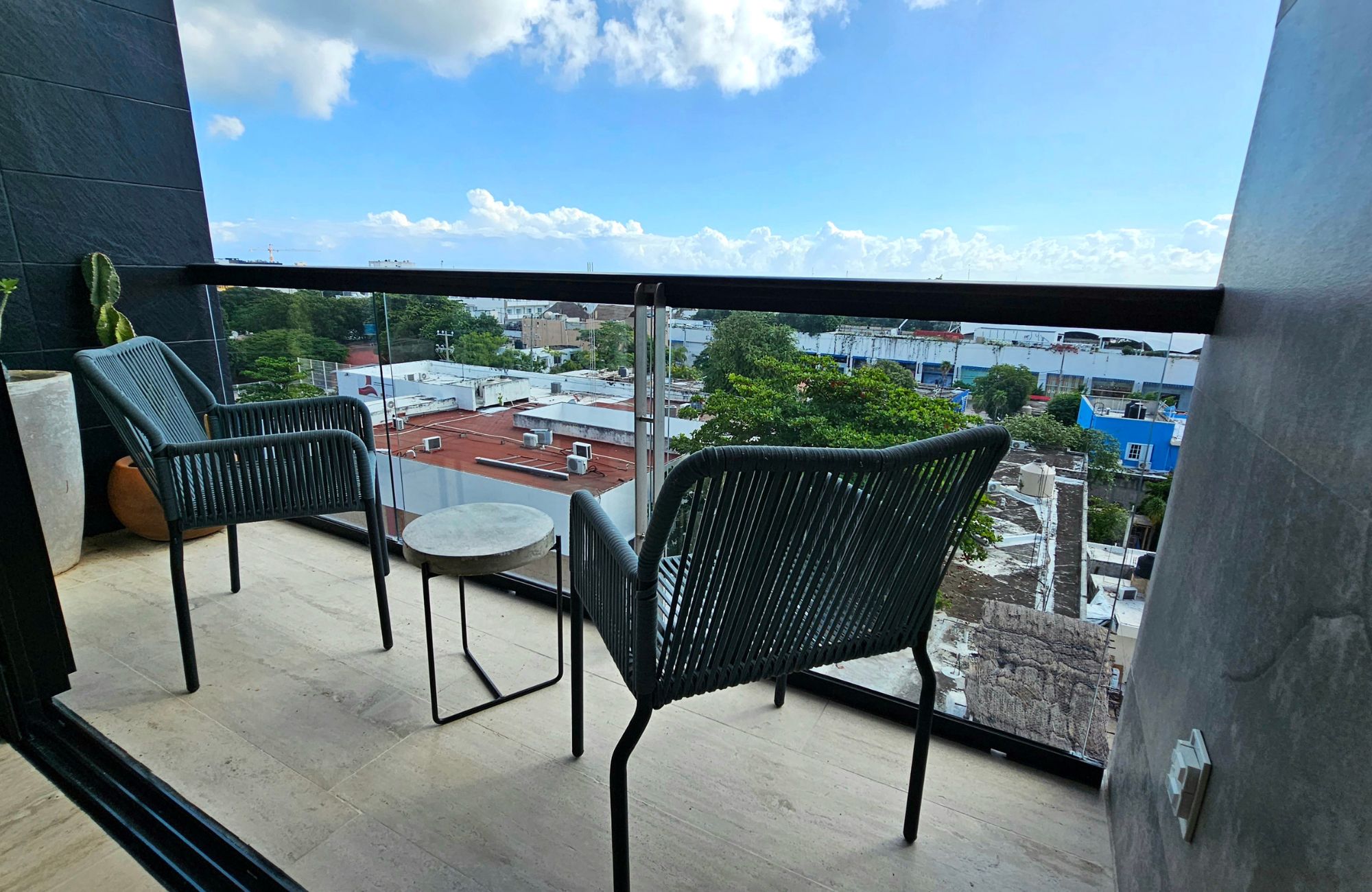 Furnished studio, ocean view from the rooftop, for sale in Cocobeach, Playa del Carmen