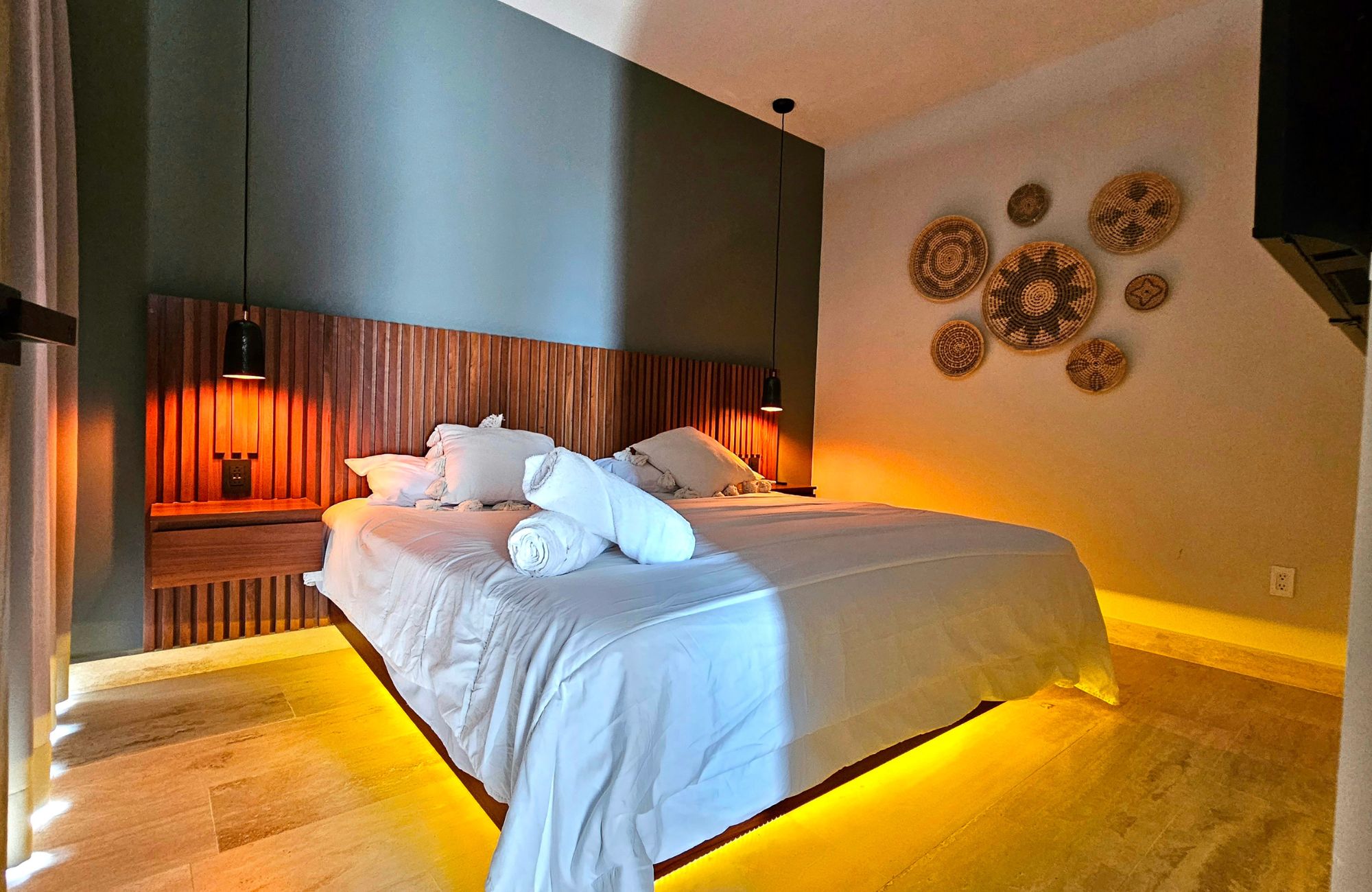 Furnished studio, ocean view from the rooftop, for sale in Cocobeach, Playa del Carmen