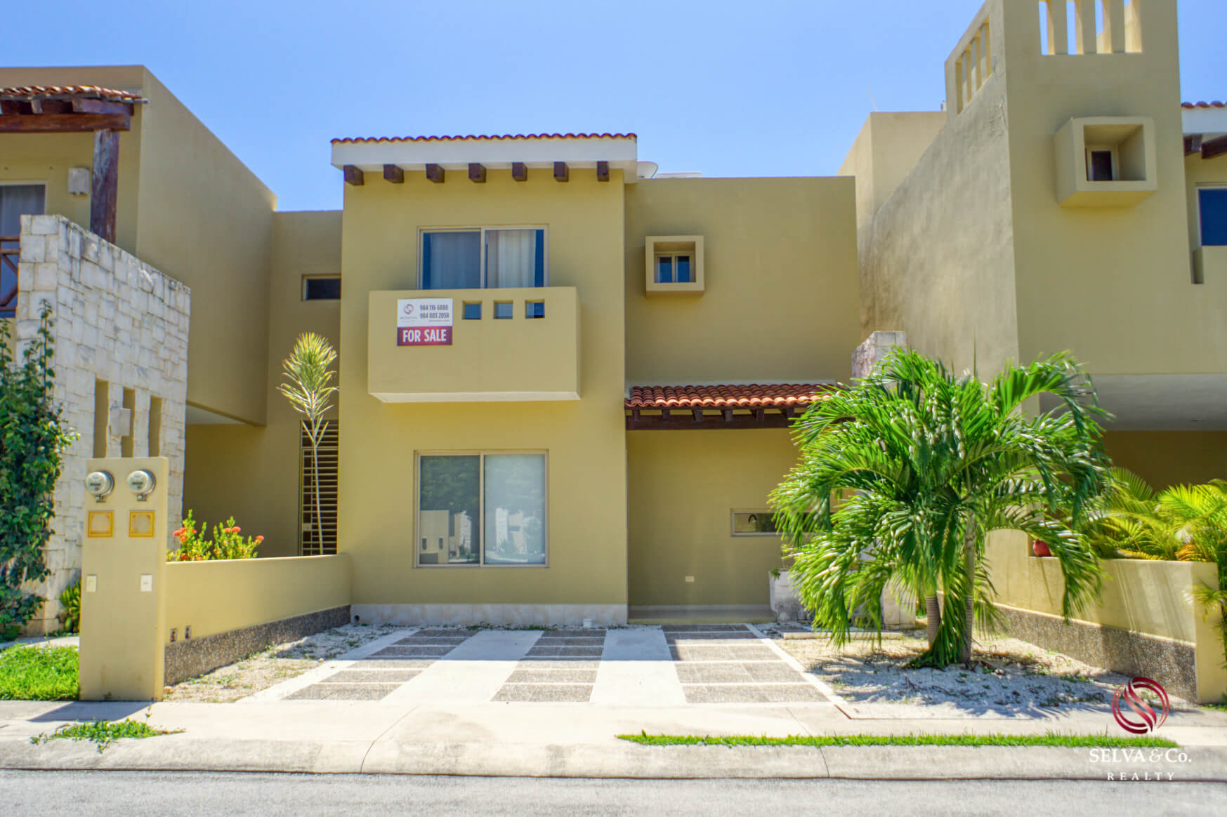 House with balcony, common pool, Pre-Construction, Selvanova, Playa del Carmen