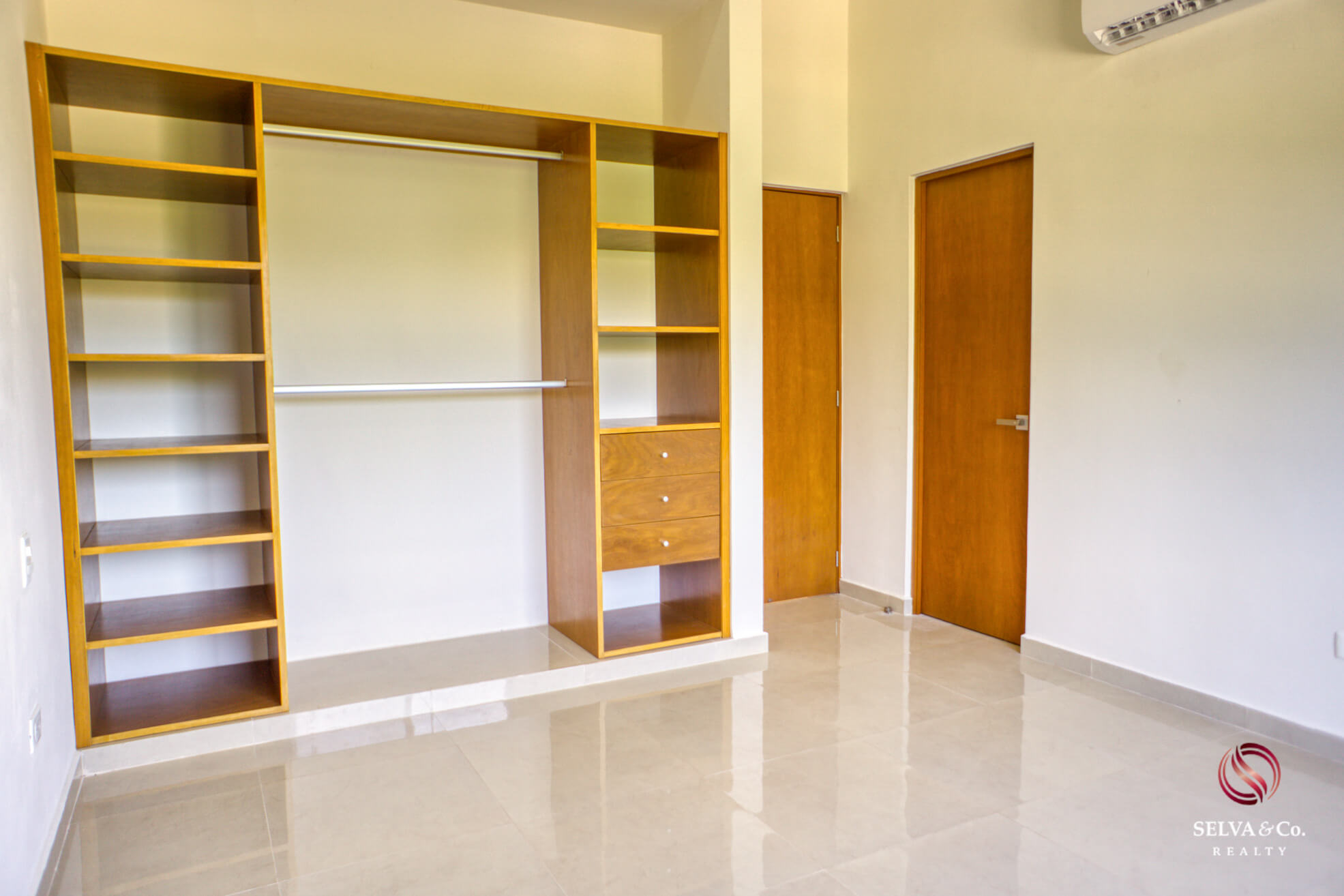 House with balcony, common pool, Pre-Construction, Selvanova, Playa del Carmen