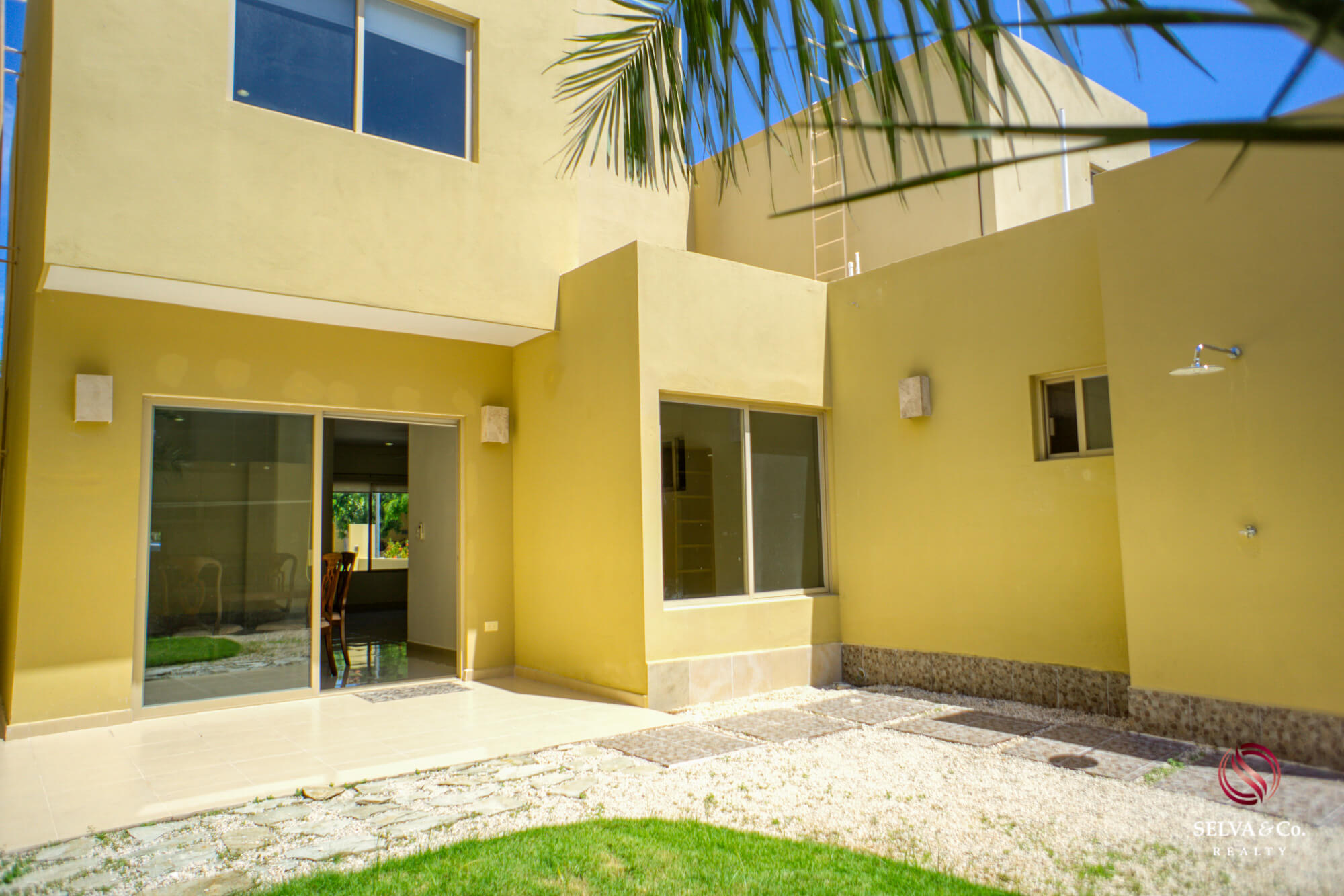 House with balcony, common pool, Pre-Construction, Selvanova, Playa del Carmen