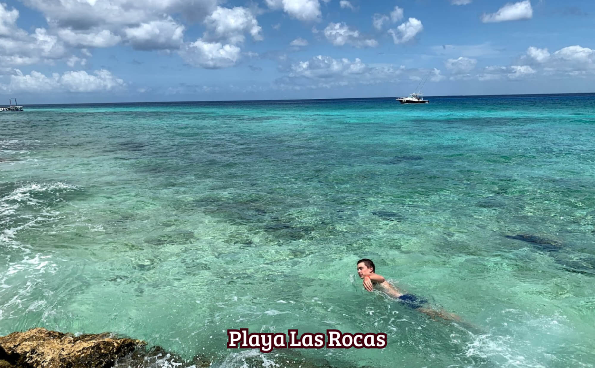 Ocean view condo common rooftop close to the sea boardwalk, for sale, downtown, Cozumel