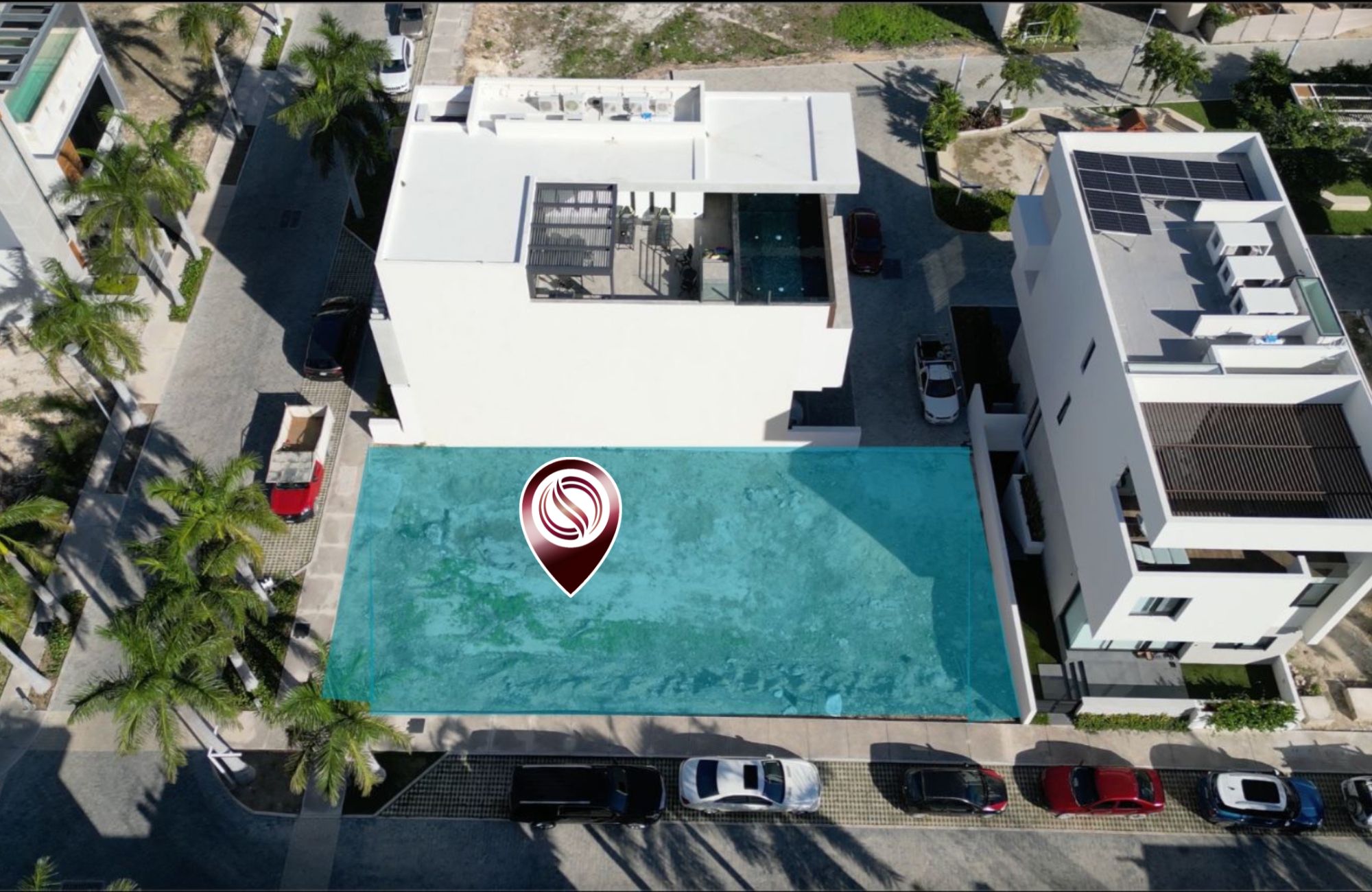 Lakefront land, 1,171 m2 in gated community with amenities for the whole family, clubhouse, sports fields, spa, dog park and much more