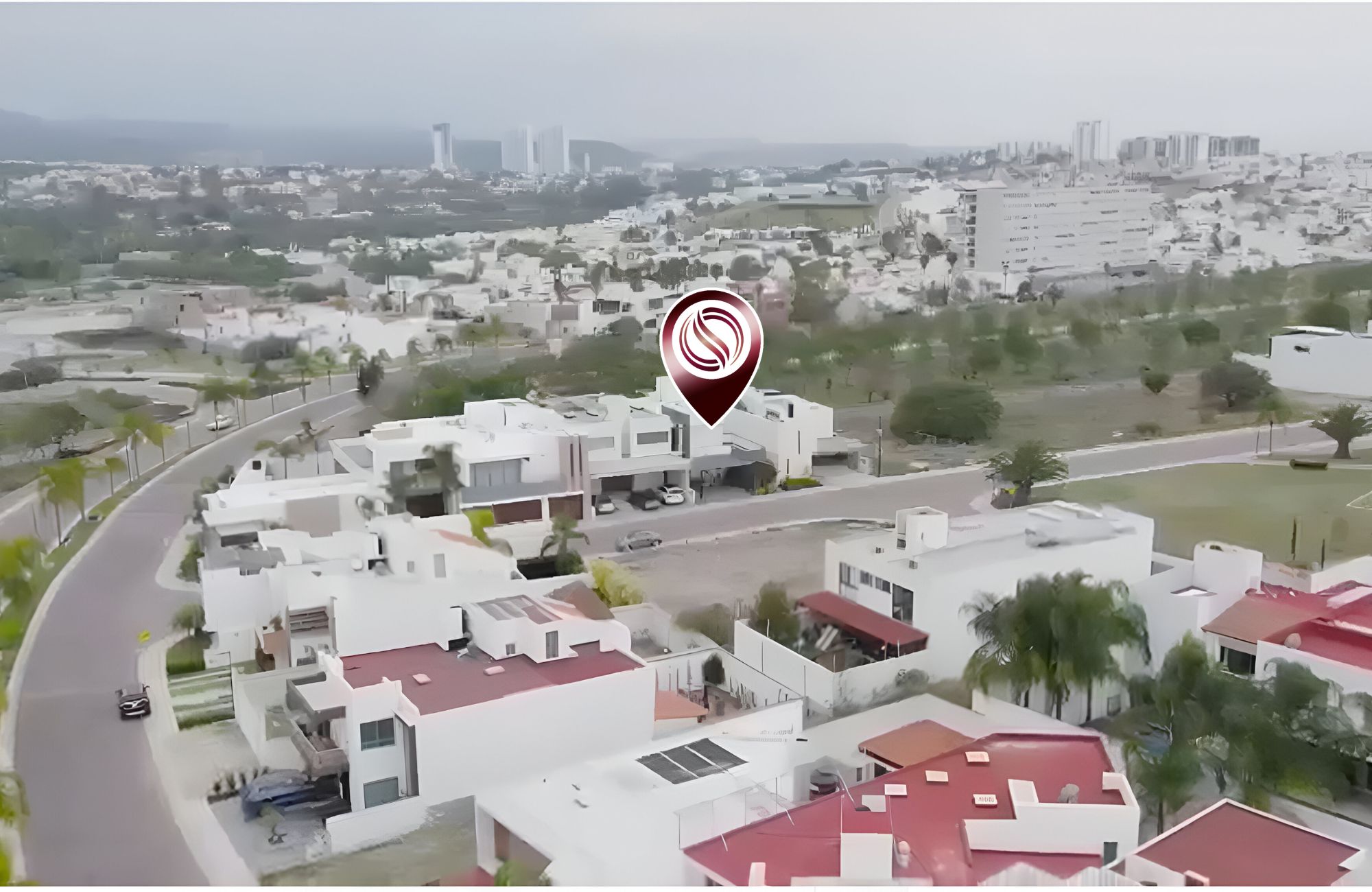 House with Studio, roof garden,Terrace in Master Bedroom, TV Area, for sale, Zibat&aacute;, Queretaro.