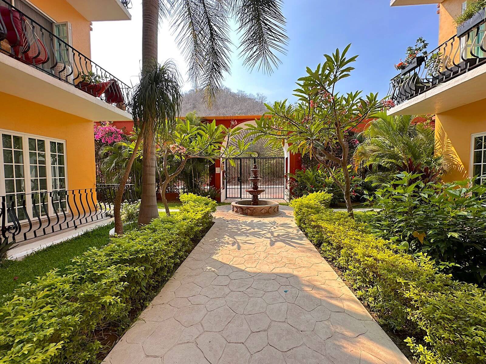 Apartment with private pool, ground floor, 5 minutes from the beach, 1 year membership to a private beach club with gym, pre construction.