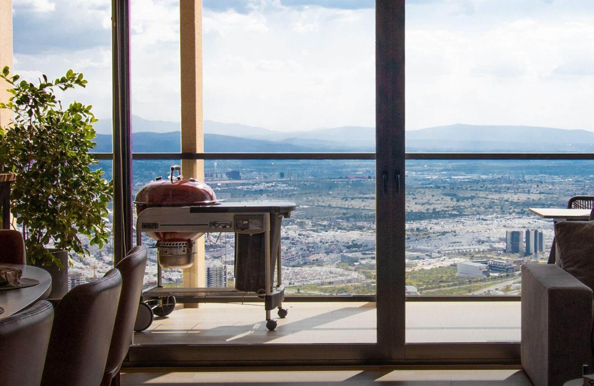 Apartment with indoor pool, paddle tennis court, gym, for sale, San Jeronimo Queretaro.