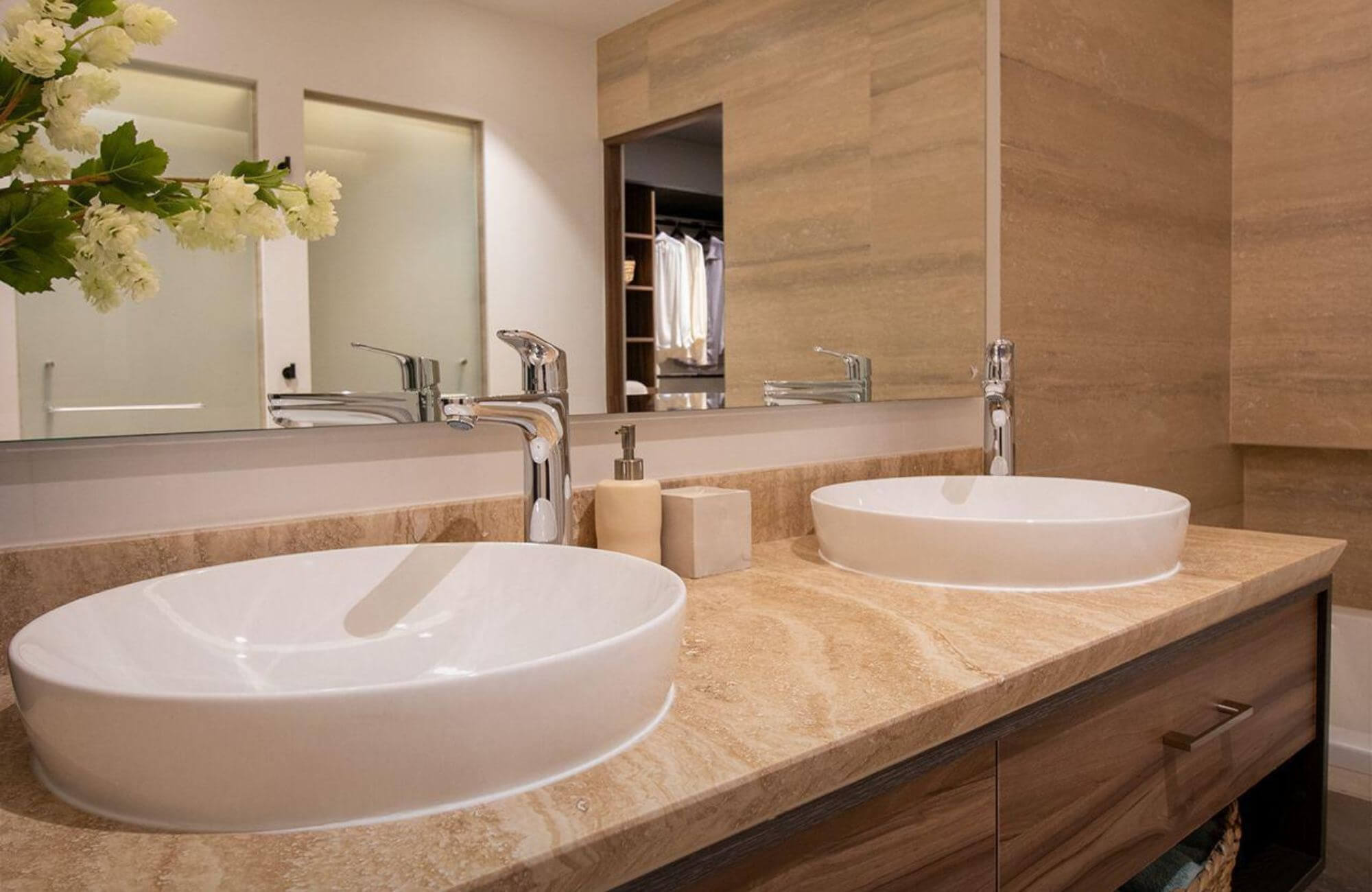 Apartment with indoor pool, paddle tennis court, gym, for sale, San Jeronimo Queretaro.