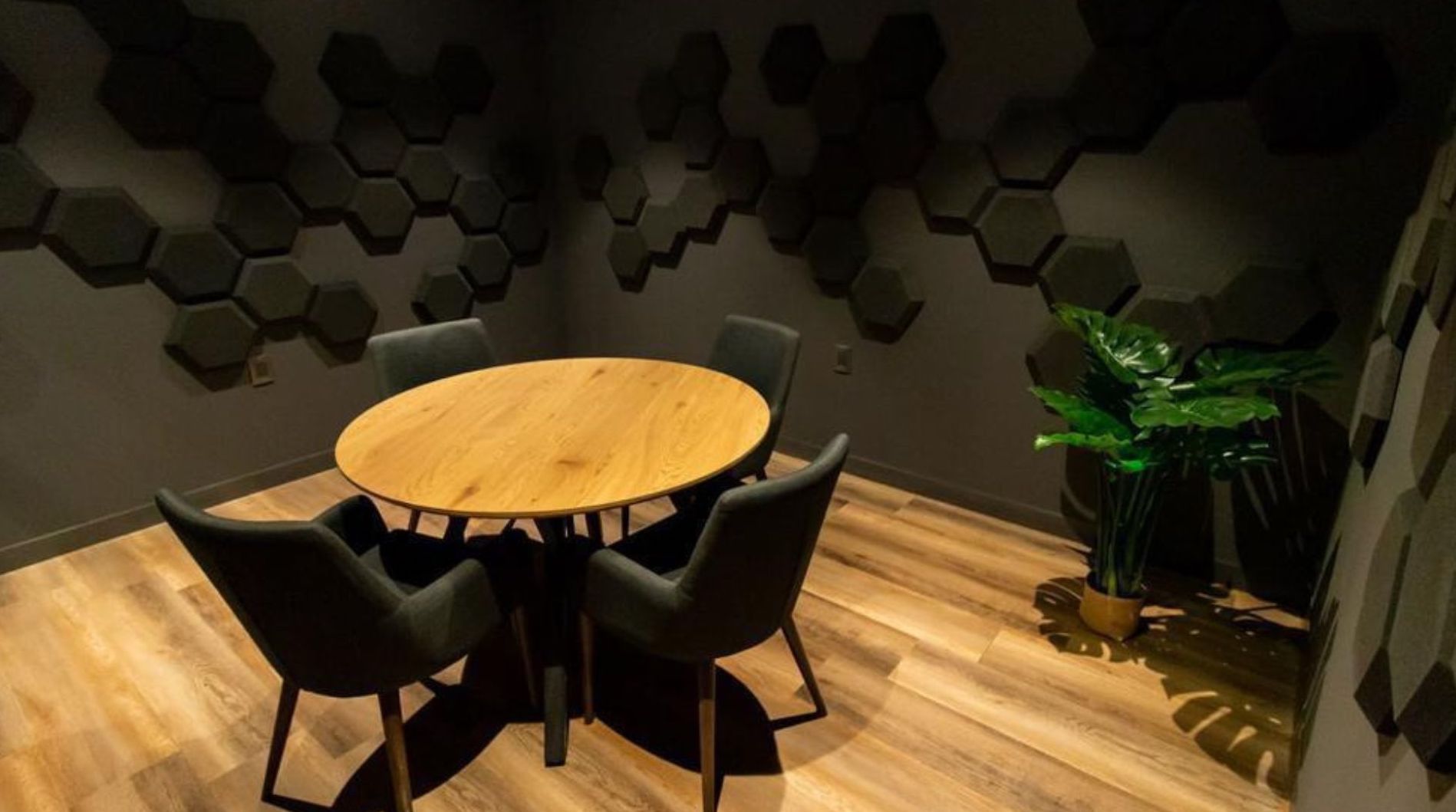 Apartment with indoor pool, paddle tennis court, gym, for sale, San Jeronimo Queretaro.