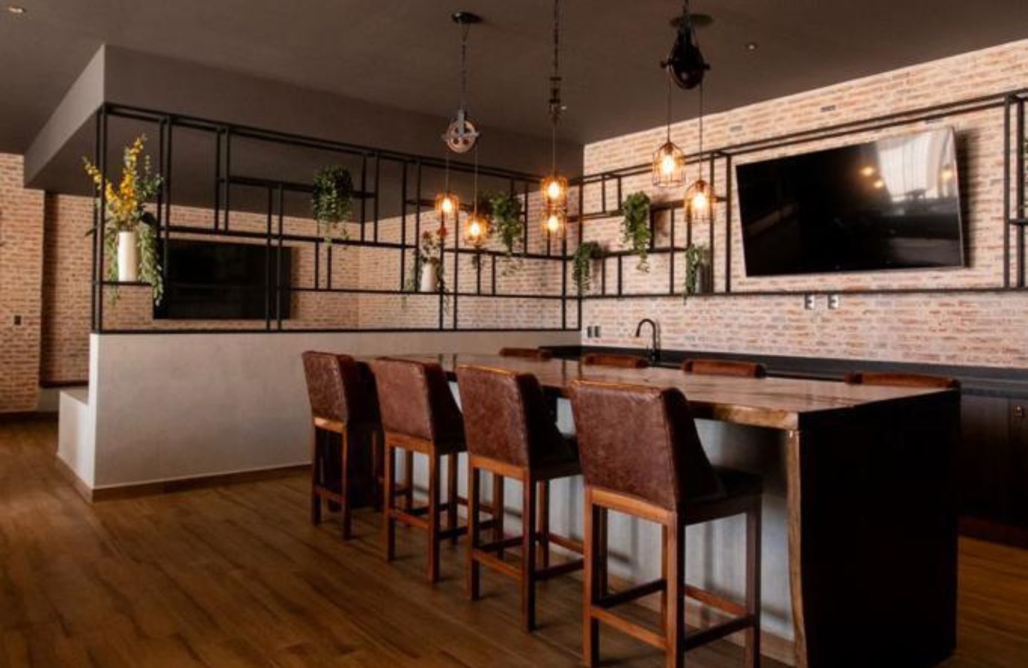 Departamento con dos terrazas, area de tv, cuarto de servicio con ba&ntilde;o propio, cuarto de lavado, alberca tipo infinity, jacuzzi, pre-constru