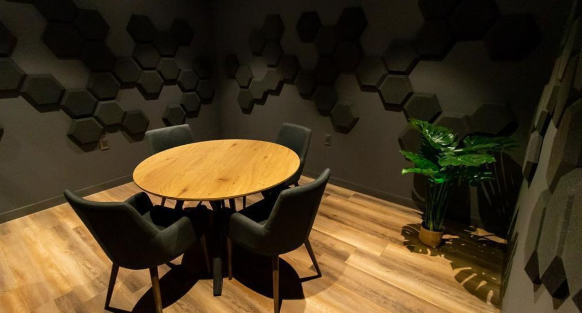 Departamento con dos terrazas, area de tv, cuarto de servicio con ba&ntilde;o propio, cuarto de lavado, alberca tipo infinity, jacuzzi, pre-constru