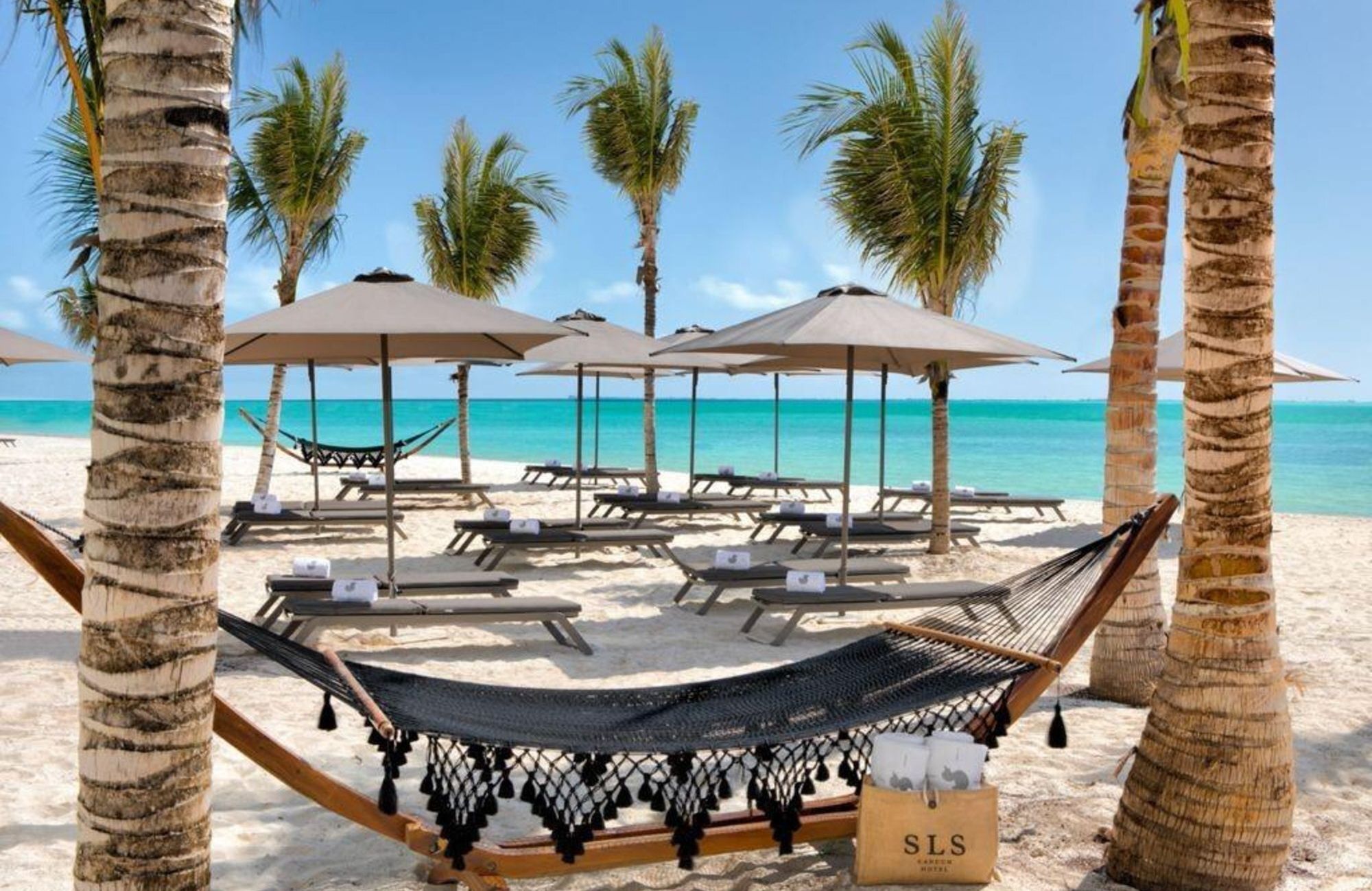 Luxury condo with premium amenities for sale, Hotel Zone Canc&uacute;n