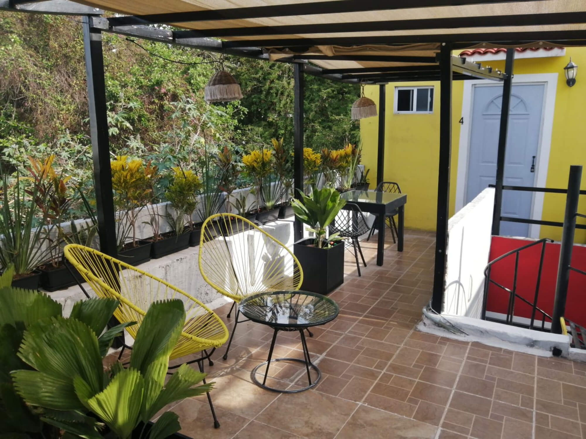 Furnished house with large garden for sale, Cholul, M&eacute;rida