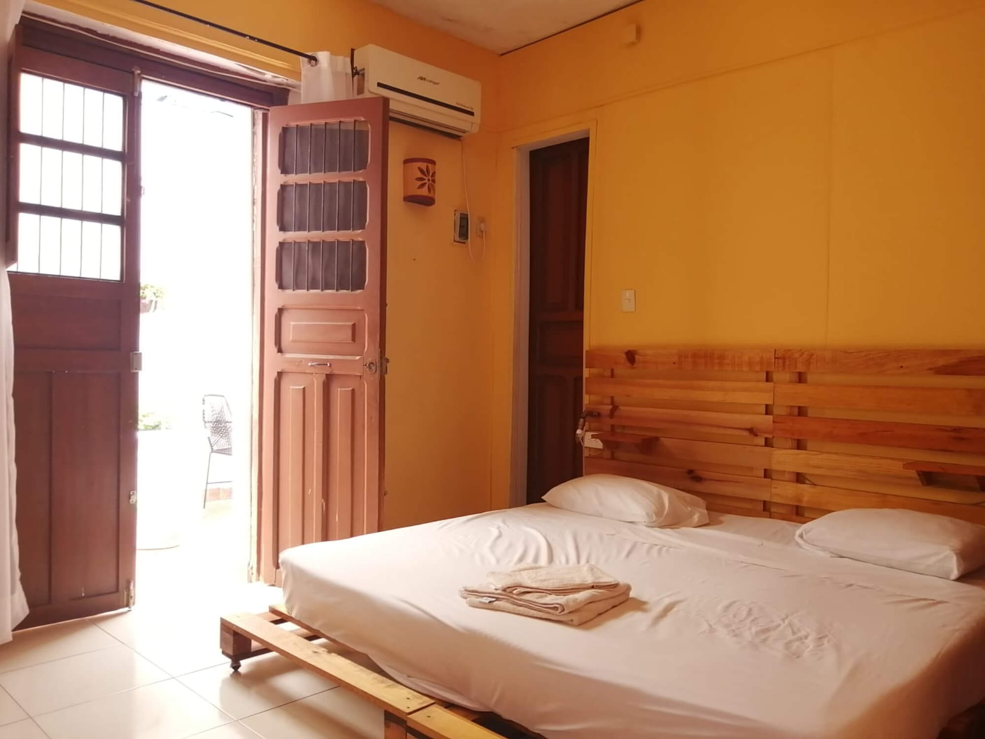 Furnished house with large garden for sale, Cholul, M&eacute;rida