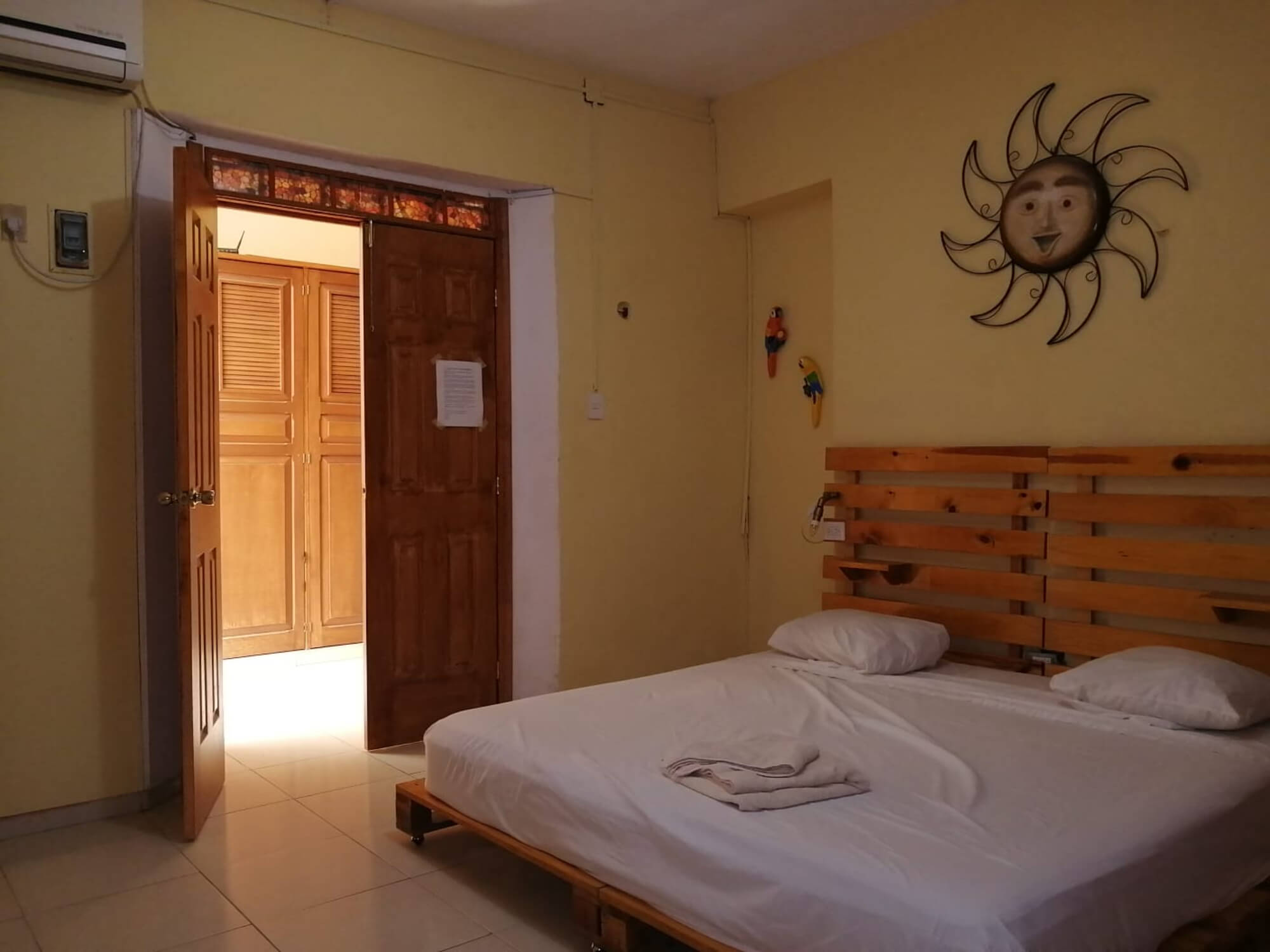 Furnished house with large garden for sale, Cholul, M&eacute;rida