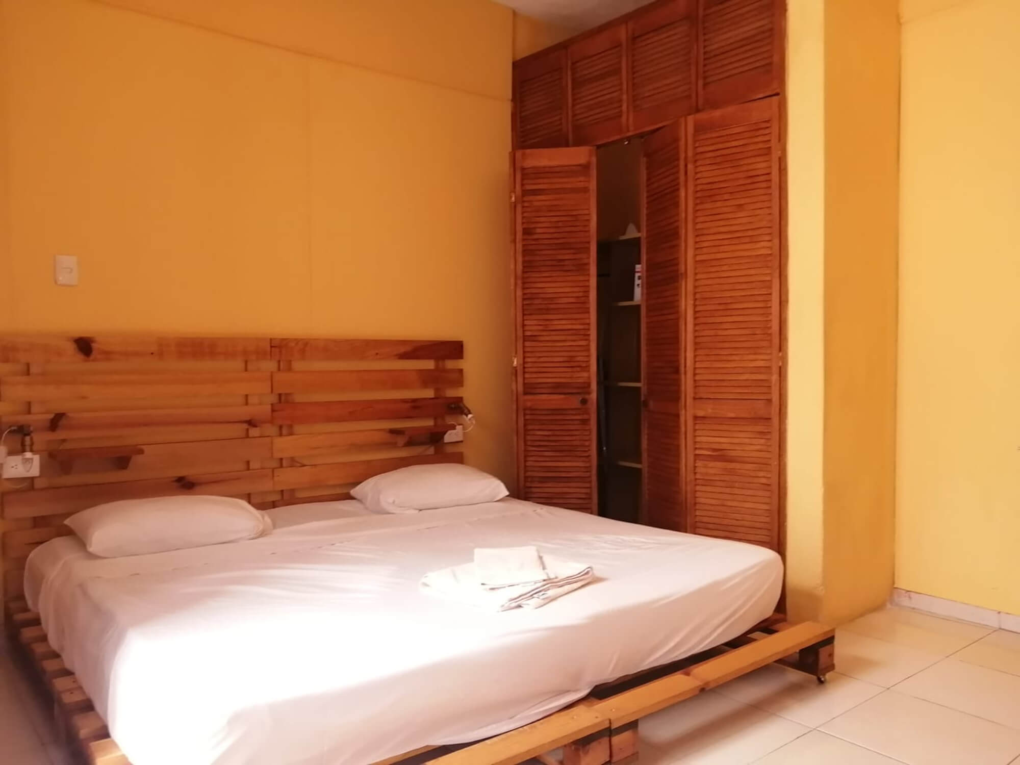 Furnished house with large garden for sale, Cholul, M&eacute;rida