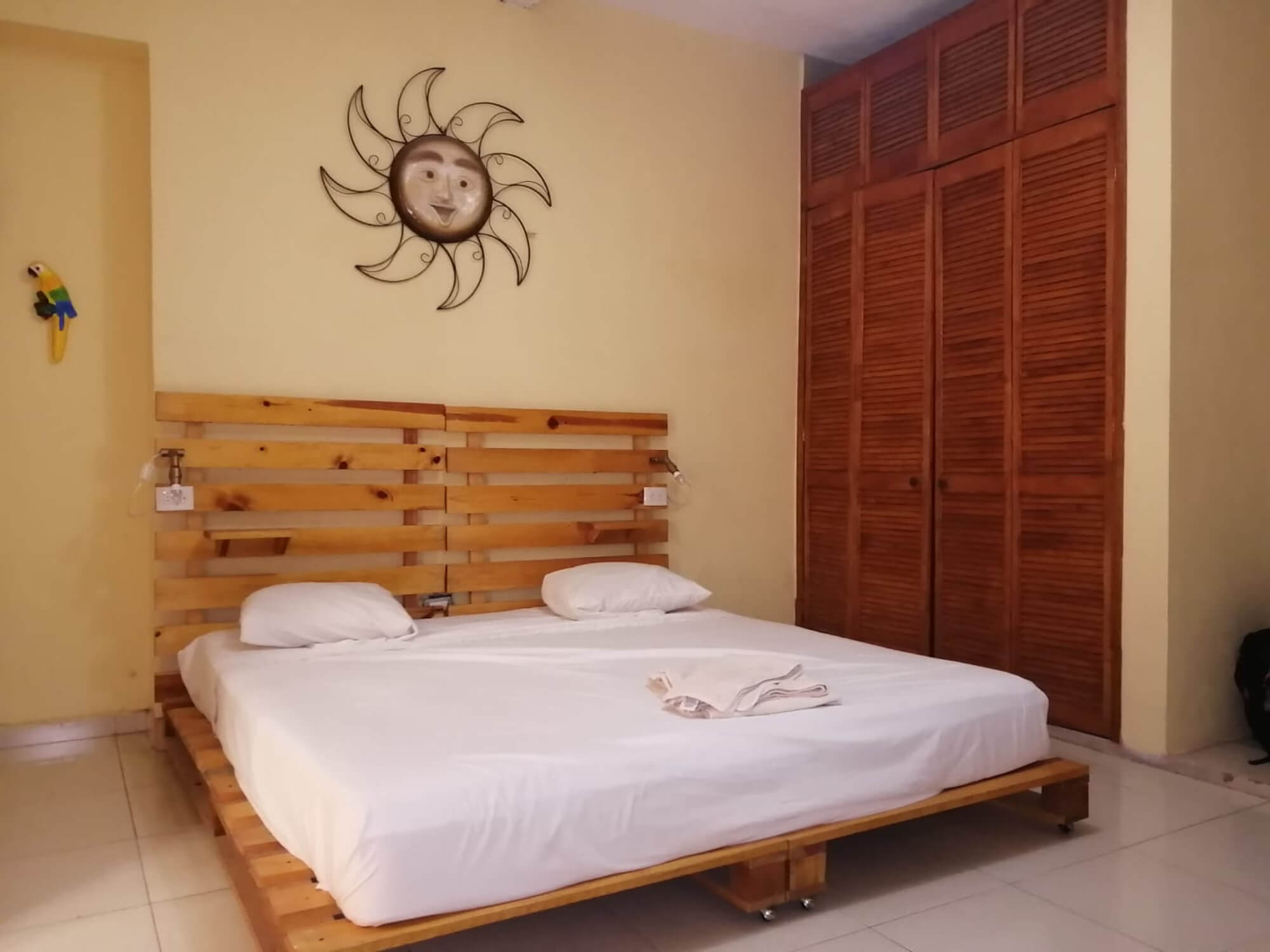 Furnished house with large garden for sale, Cholul, M&eacute;rida