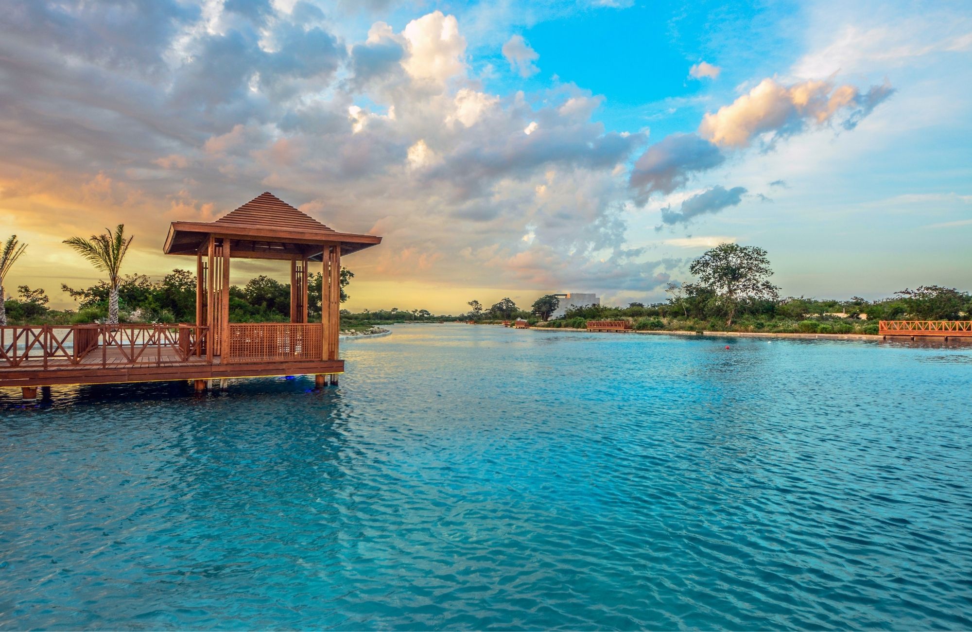 Condo with pool and social room for sale, Cabo Norte, M&eacute;rida