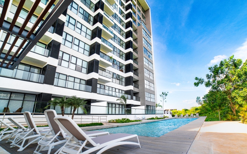 Apartamento con alberca com&uacute;n, lago, parque central, en venta, Zona Norte, M&eacute;rida