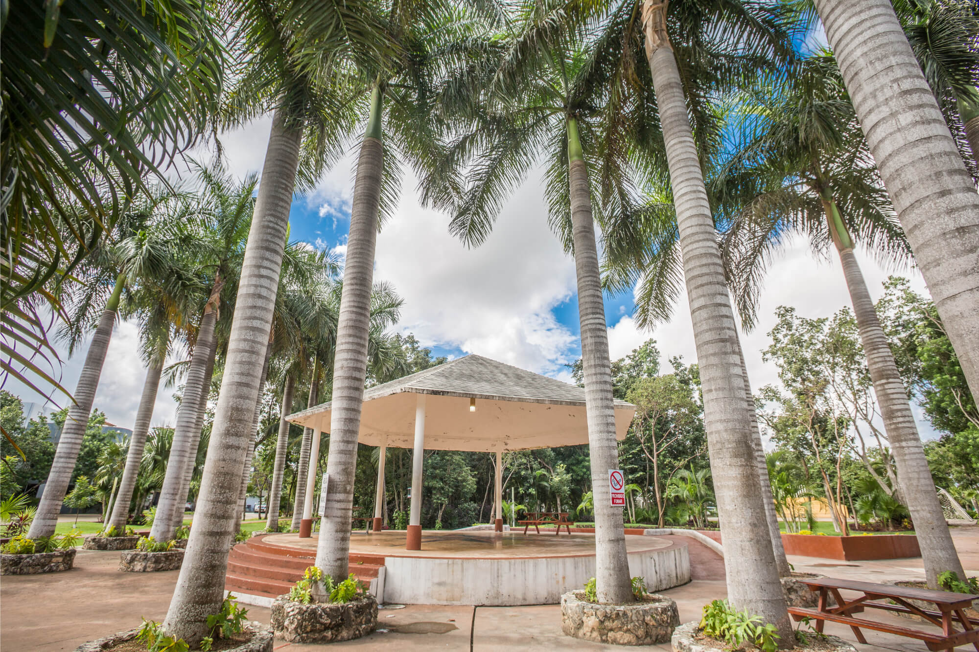 Apartment with private terrace for sale, Parque Canc&uacute;n, Canc&uacute;n