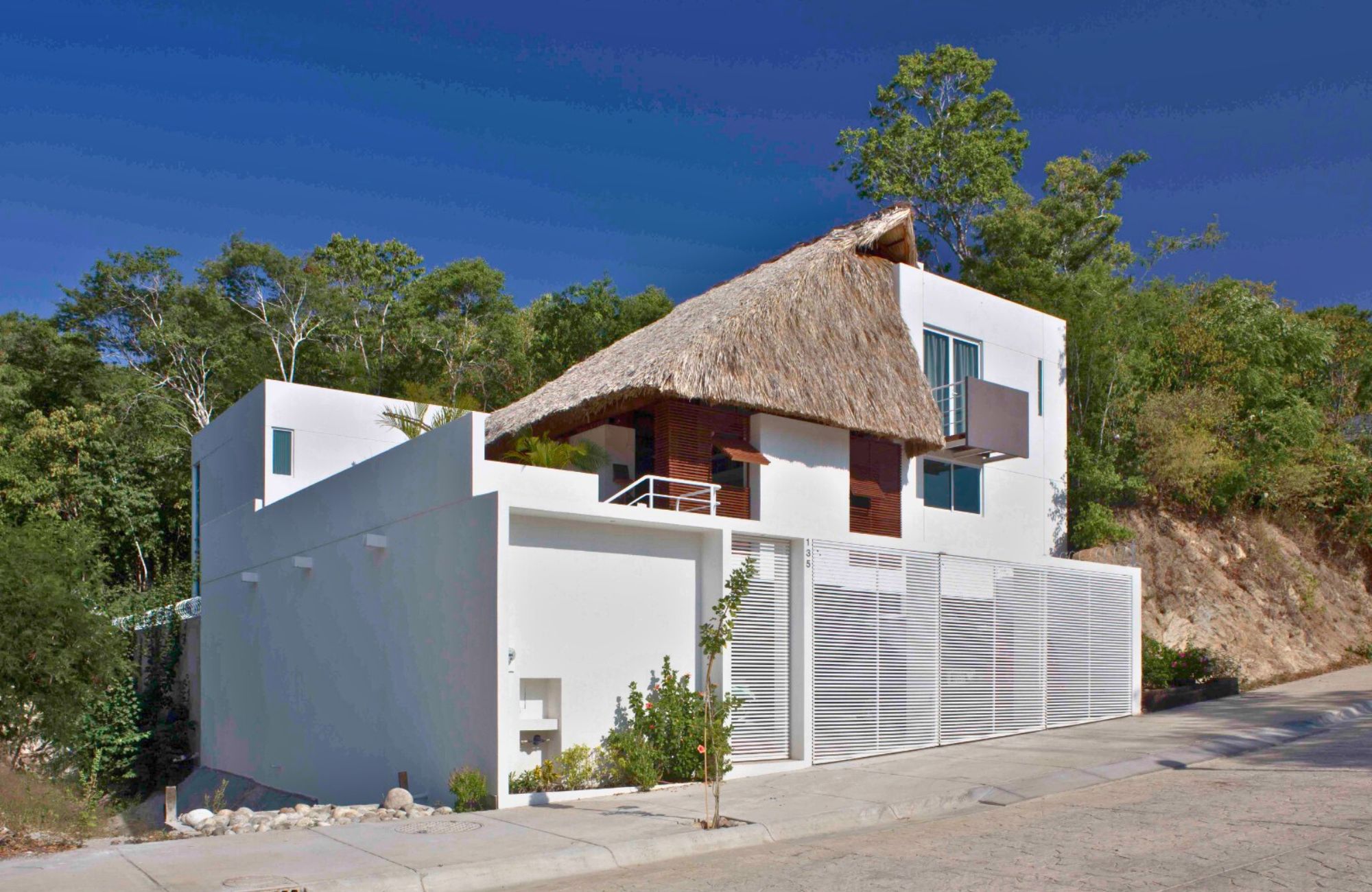 Villa with Private Pool and Rooftop for Sale, El Arrocito, Huatulco