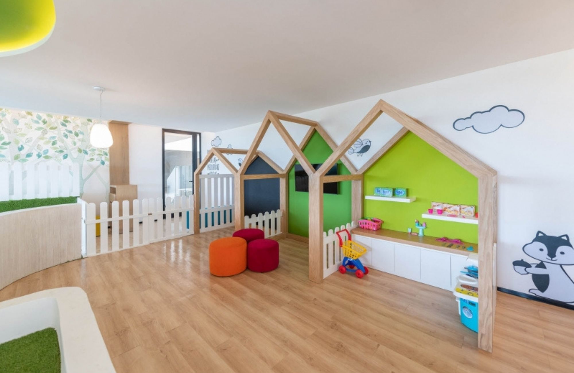 Land of 1,075 m2 i in a gated community with swimming pool, sports fields, pet park, games, spa, and much more amenities for sale in the Nor