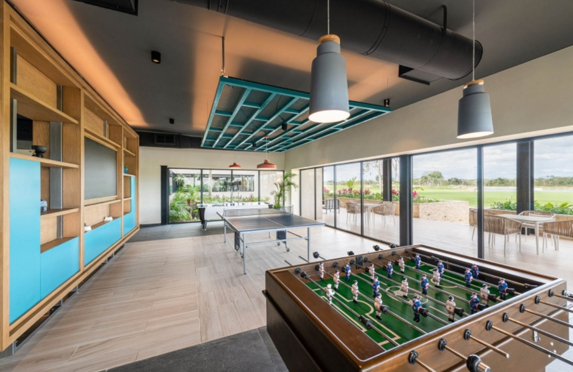 Land of 1,075 m2 i in a gated community with swimming pool, sports fields, pet park, games, spa, and much more amenities for sale in the Nor