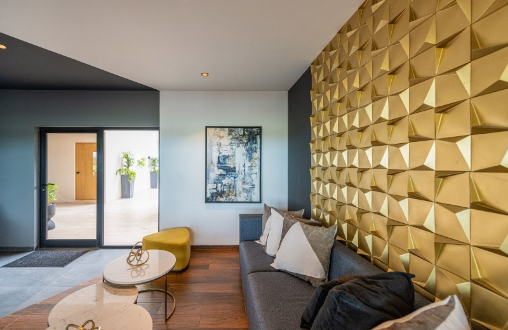 Land of 1,075 m2 i in a gated community with swimming pool, sports fields, pet park, games, spa, and much more amenities for sale in the Nor