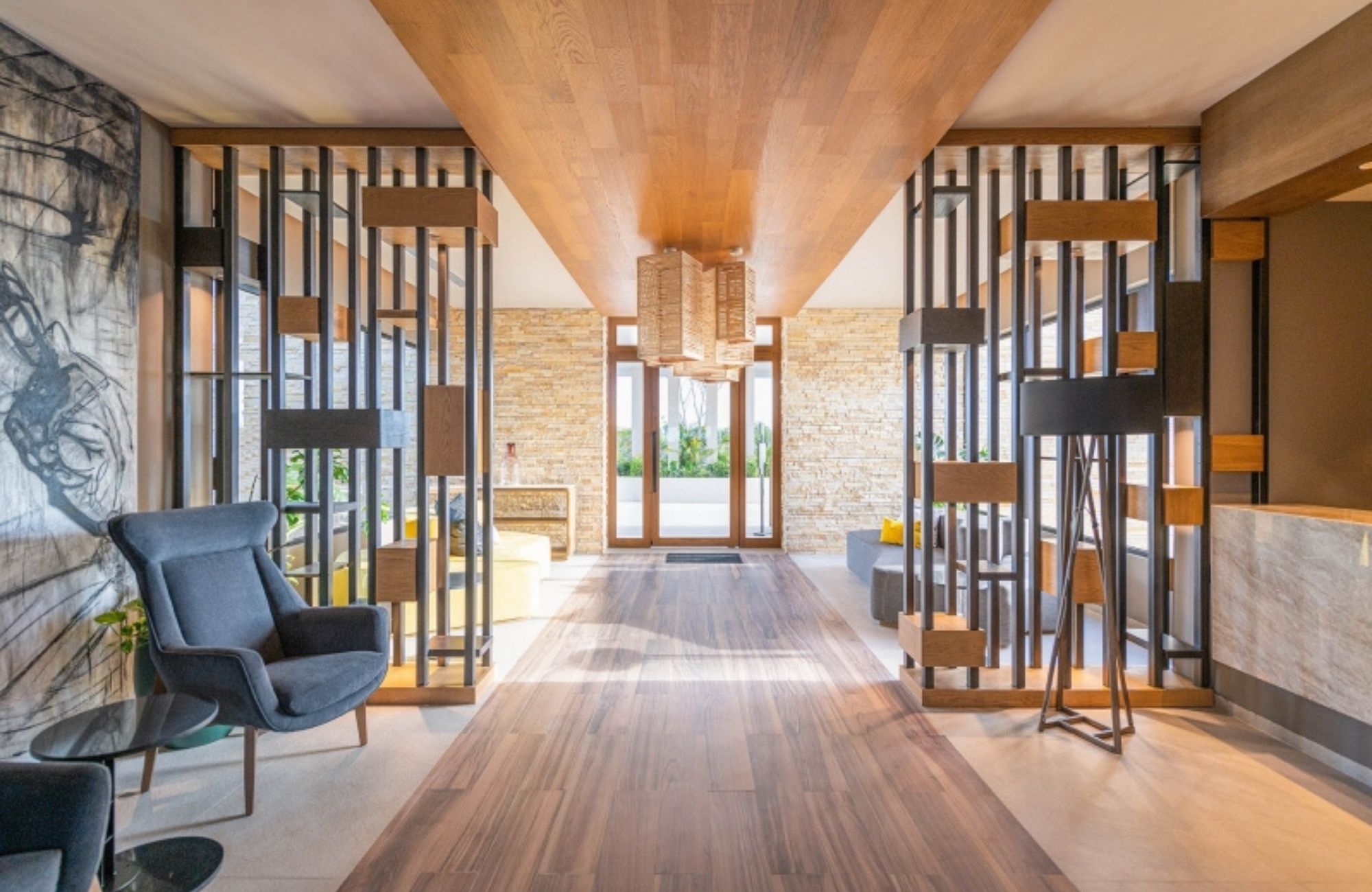 Land of 1,075 m2 i in a gated community with swimming pool, sports fields, pet park, games, spa, and much more amenities for sale in the Nor