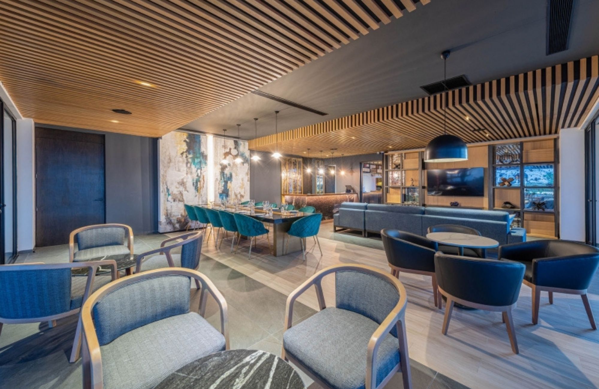 Land of 1,075 m2 i in a gated community with swimming pool, sports fields, pet park, games, spa, and much more amenities for sale in the Nor