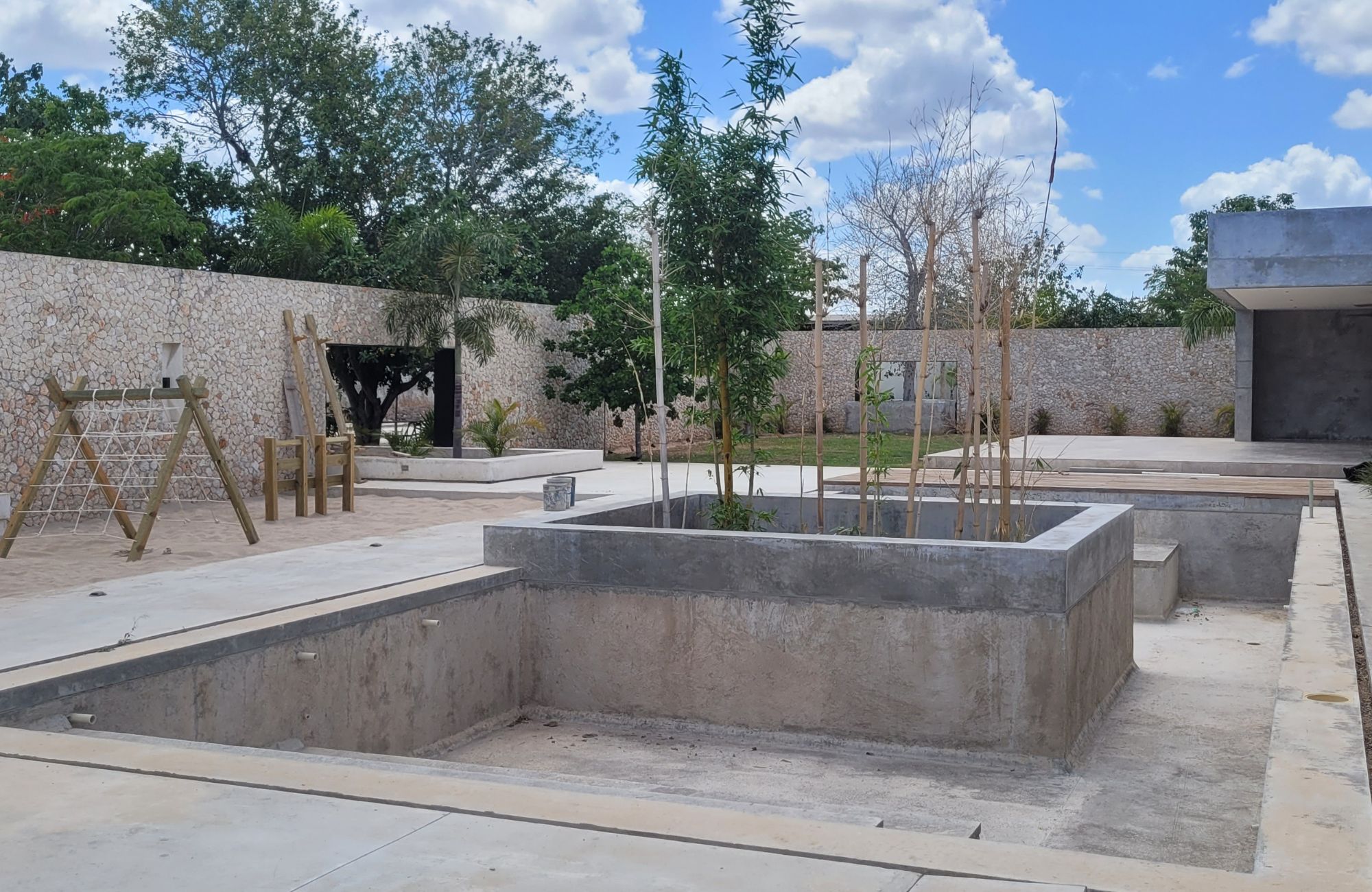 Lot in Gated Community with Amenities for Sale, Kikteil, M&eacute;rida