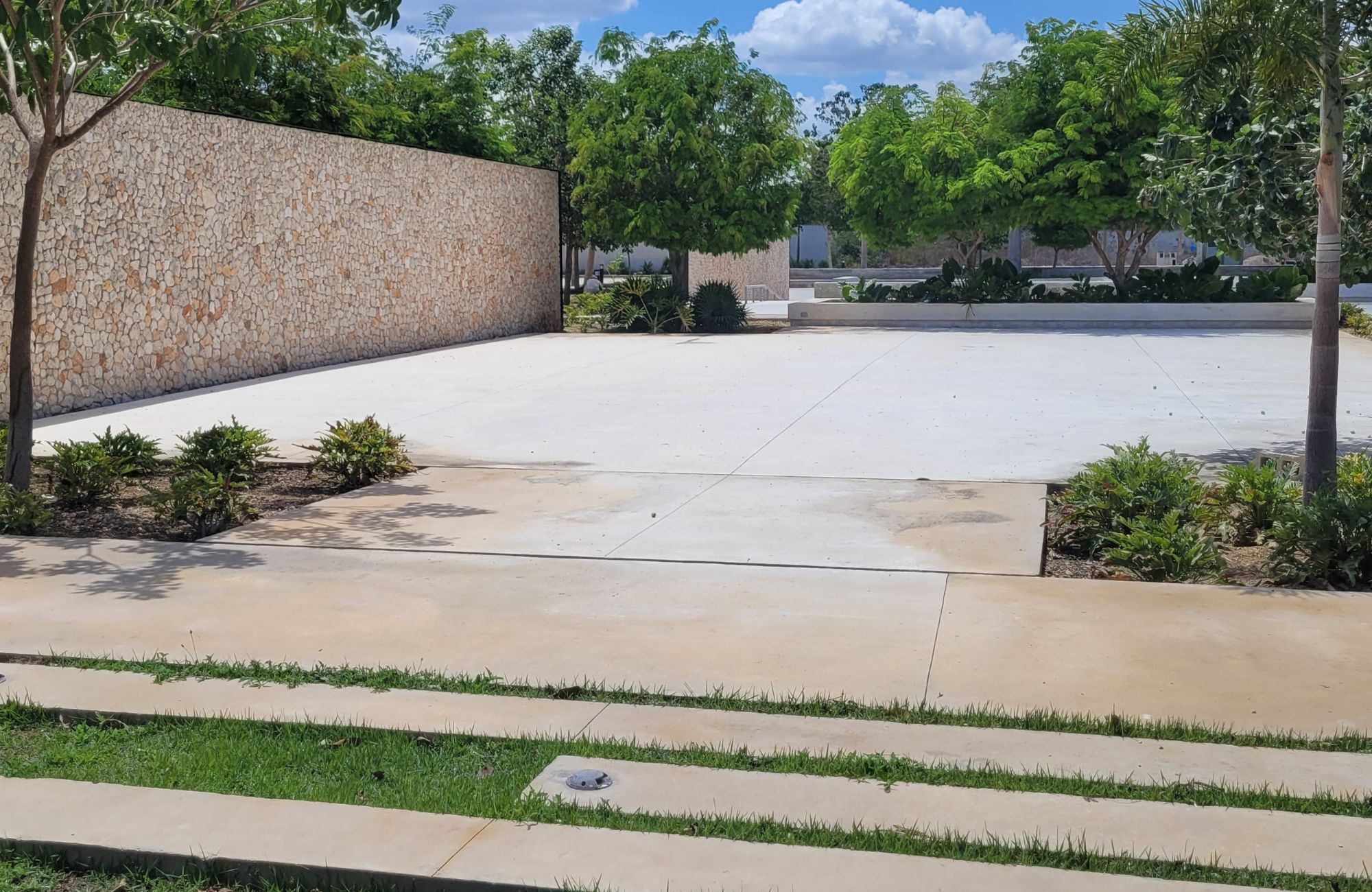 Lot in Gated Community with Amenities for Sale, Kikteil, M&eacute;rida