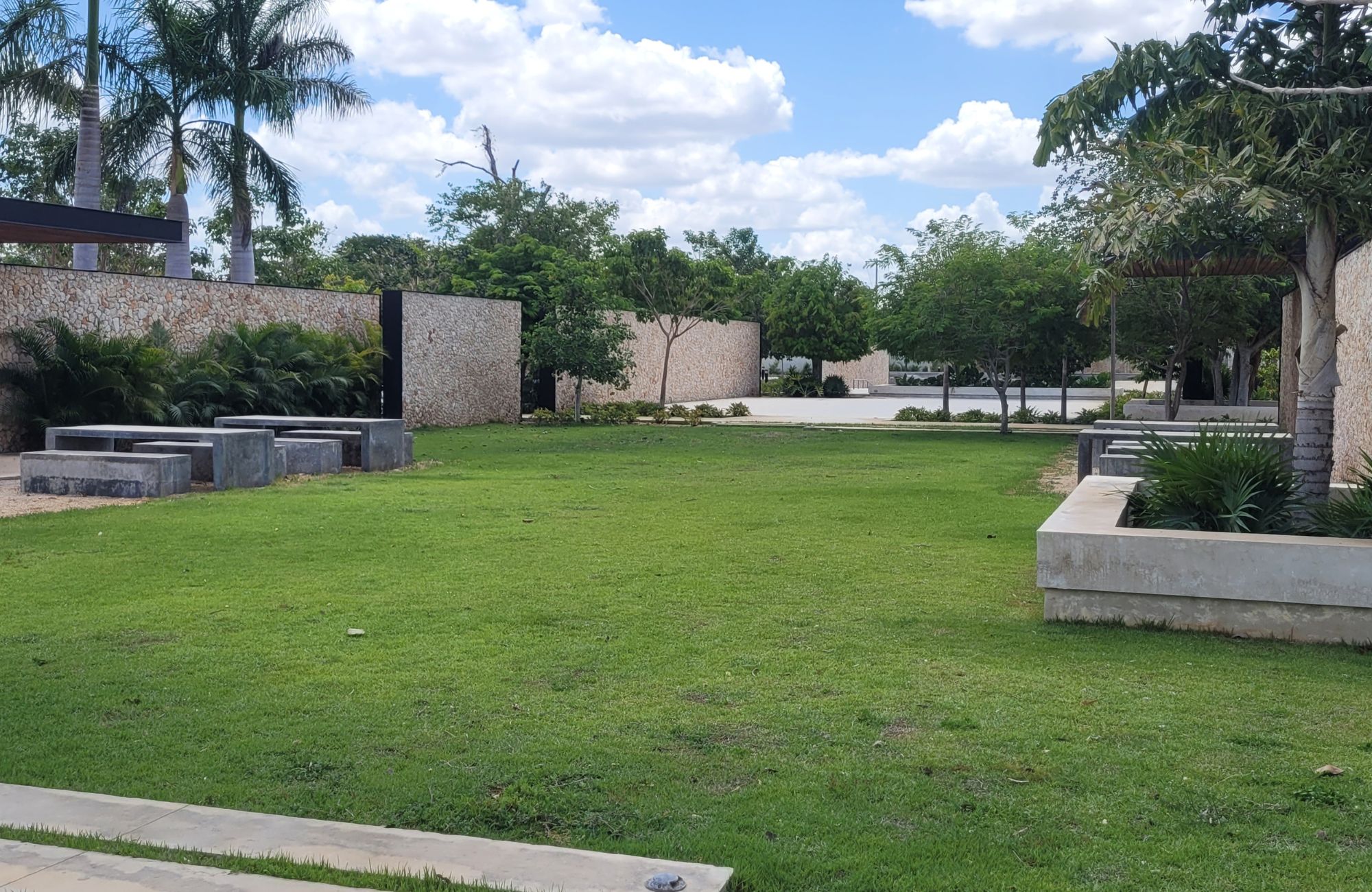 Lot in Gated Community with Amenities for Sale, Kikteil, M&eacute;rida