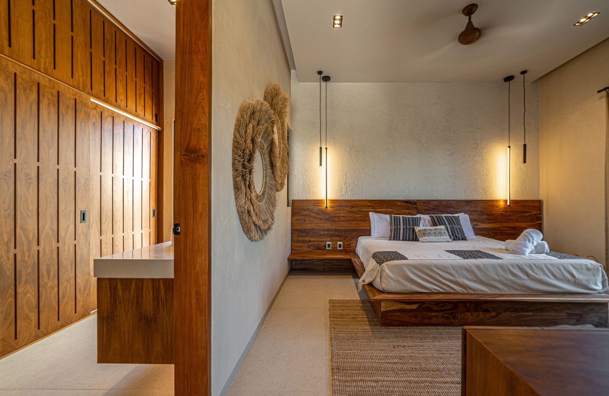 Beachfront house for sale Tulum, in Tankah Bay, pool and 25 meter beach.