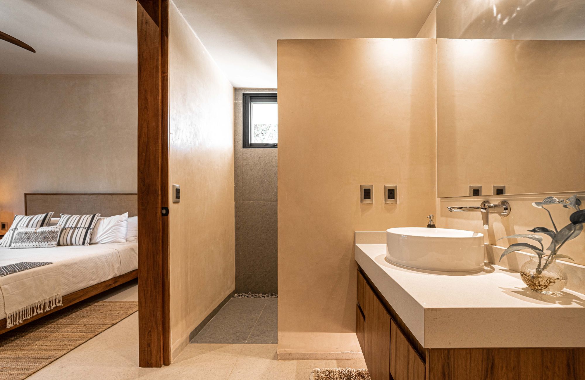 Double-height villa with pool, in Selvazama, with amenities, for sale Tulum.