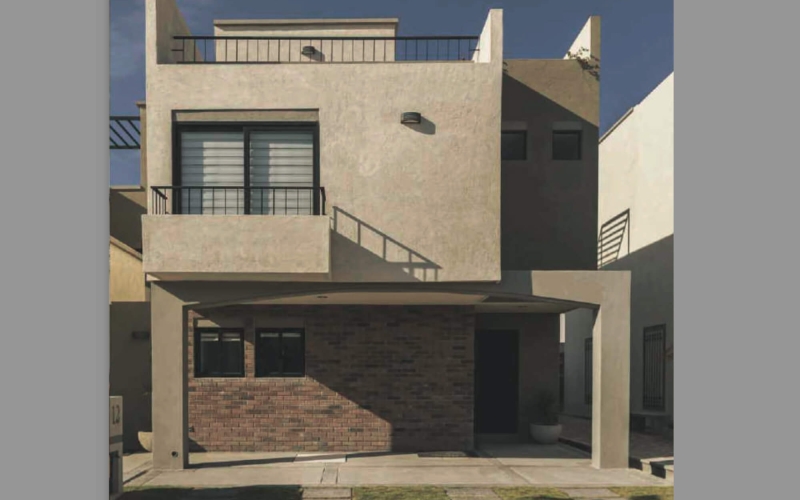 House in community with golf course, clubhouse with pool and jacuzzi, for sale Zirandaro, San Miguel de Allende.