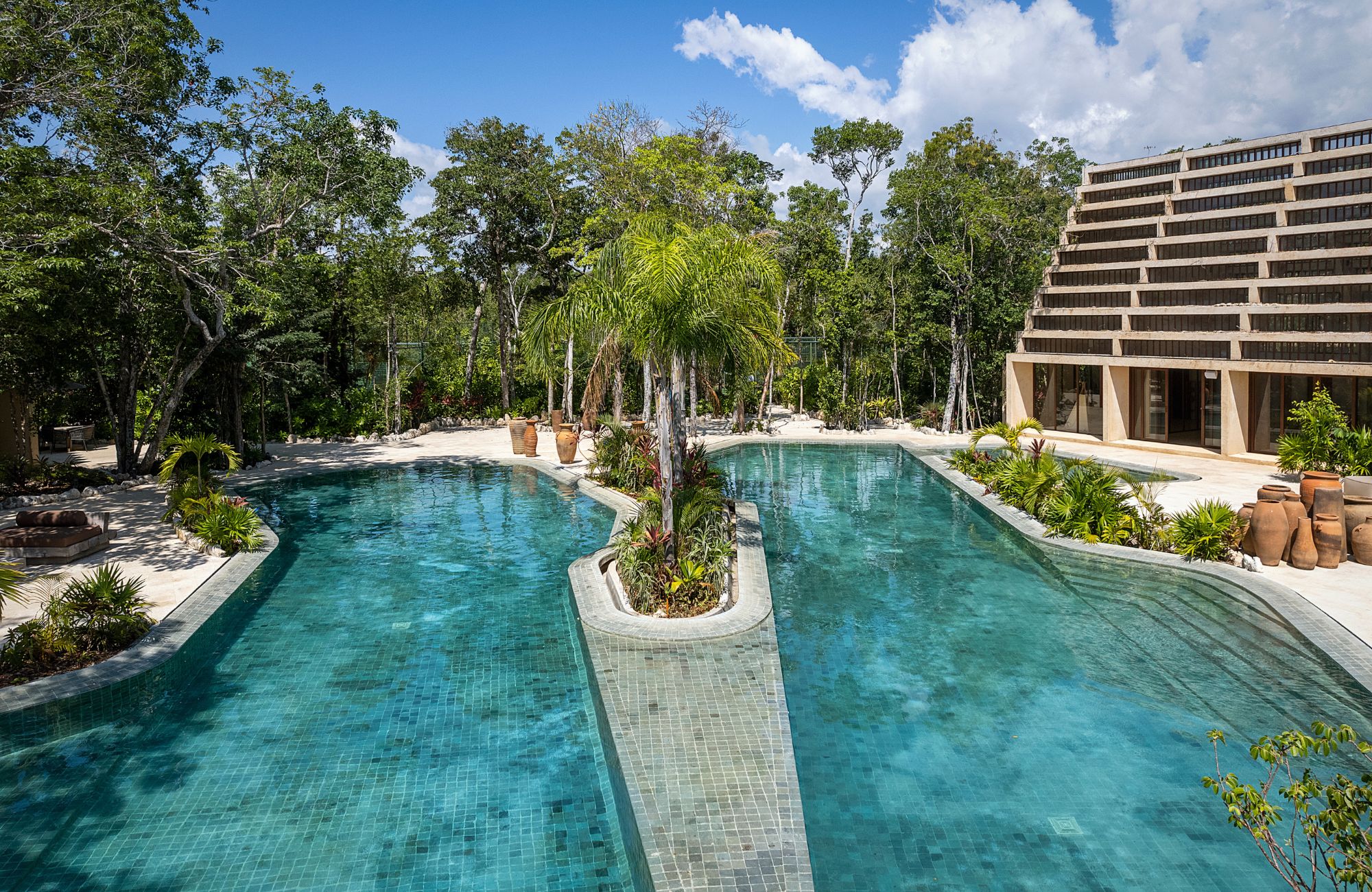 529 sqm residential land with pool in a gated community, Tulum.