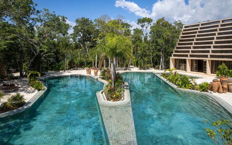 451 sqm residential land with pool in a gated community, Tulum