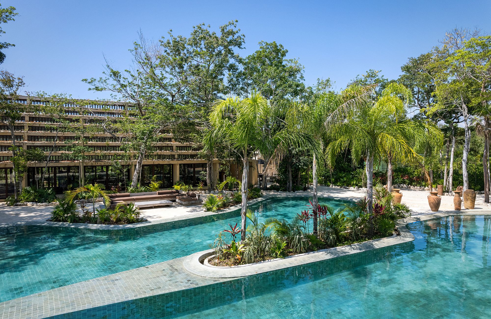 529 sqm residential land with pool in a gated community, Tulum.