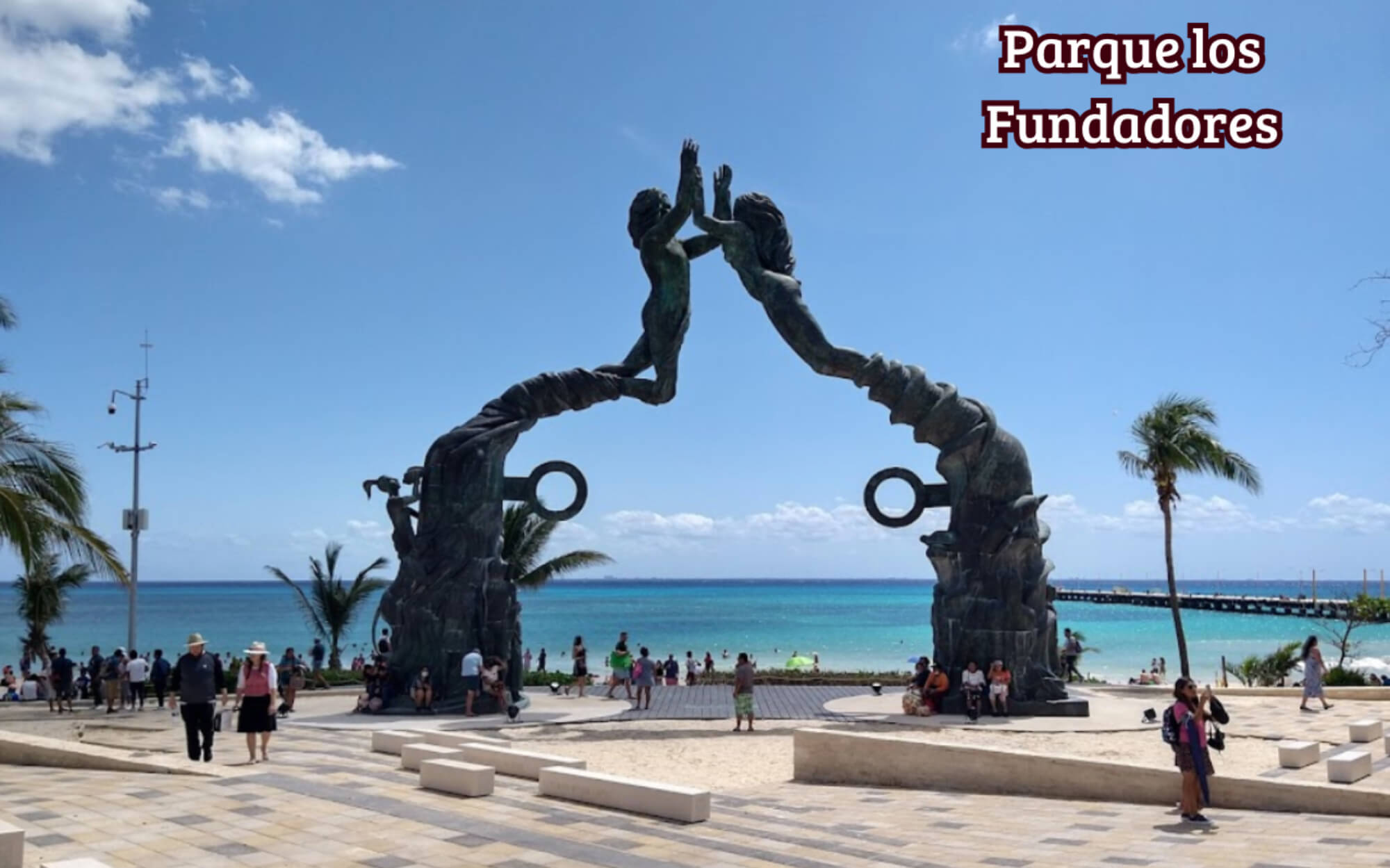 Condo with rooftop and pool, for sale, Downtown, Playa del Carmen.