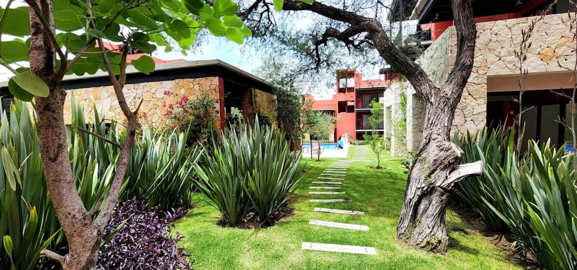Apartamento con casa club, alberca y gym, en venta, Carretera San Miguel De Allende.