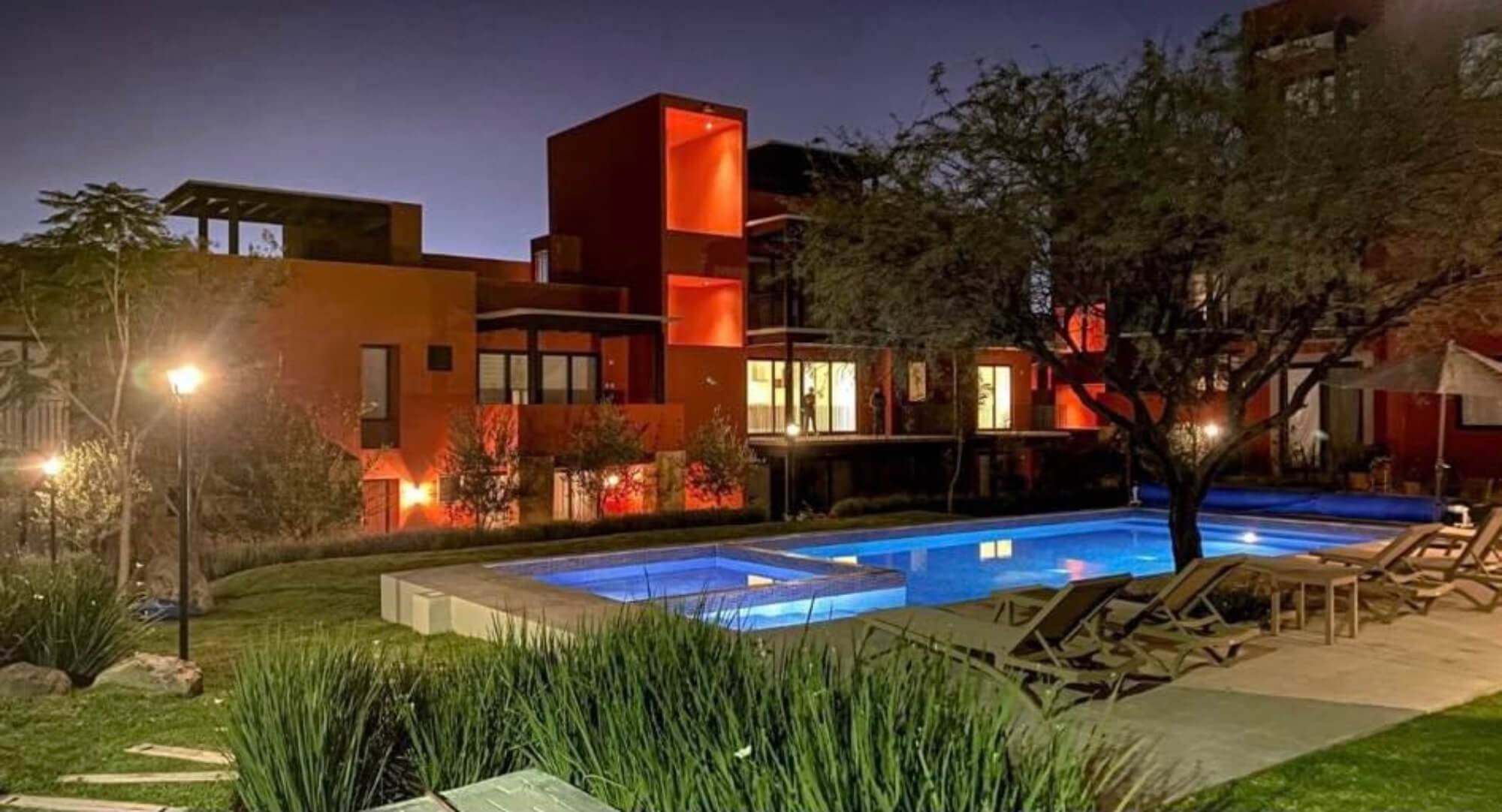 Apartment with garden, private jacuzzi and Terrace, for sale, La Lejona, San Miguel de Allende