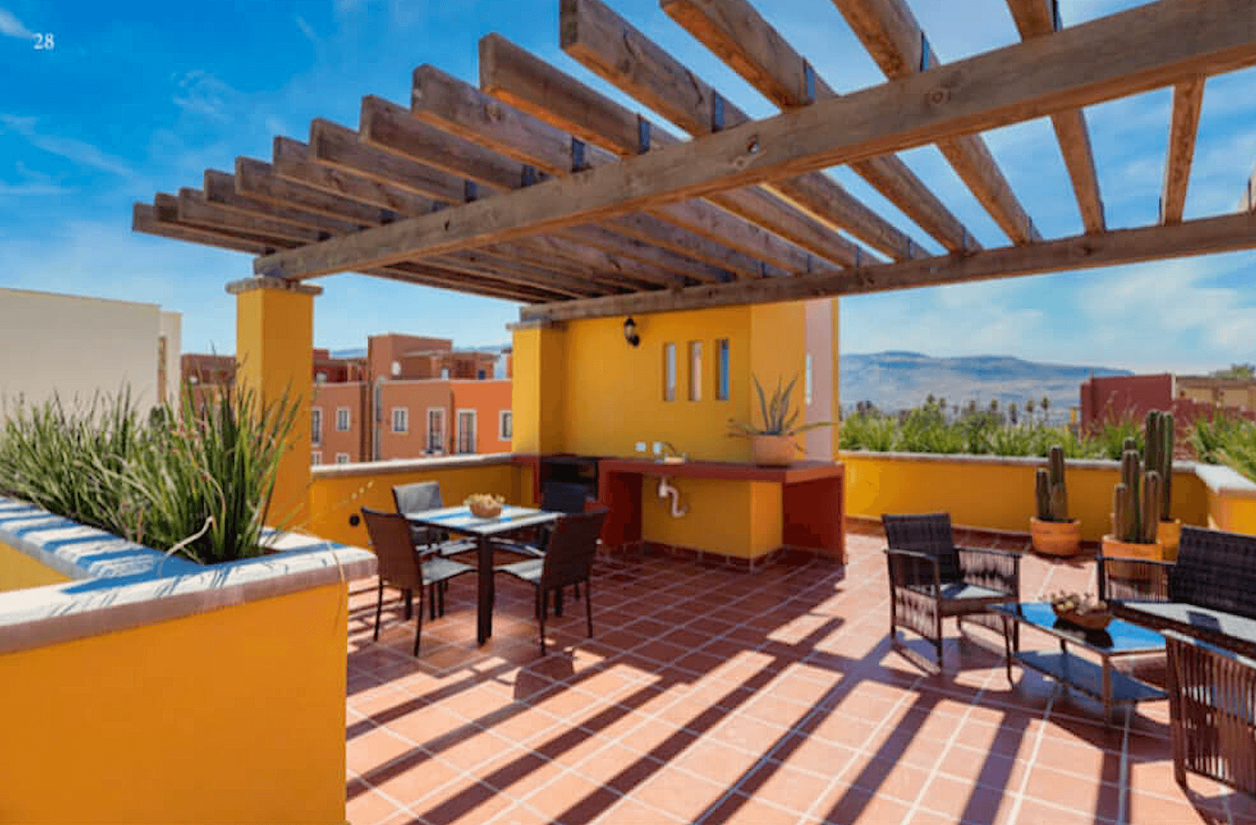 Condominium with garden, and private jacuzzi, roof garden, for sale, La Lejona, San Miguel de Allende