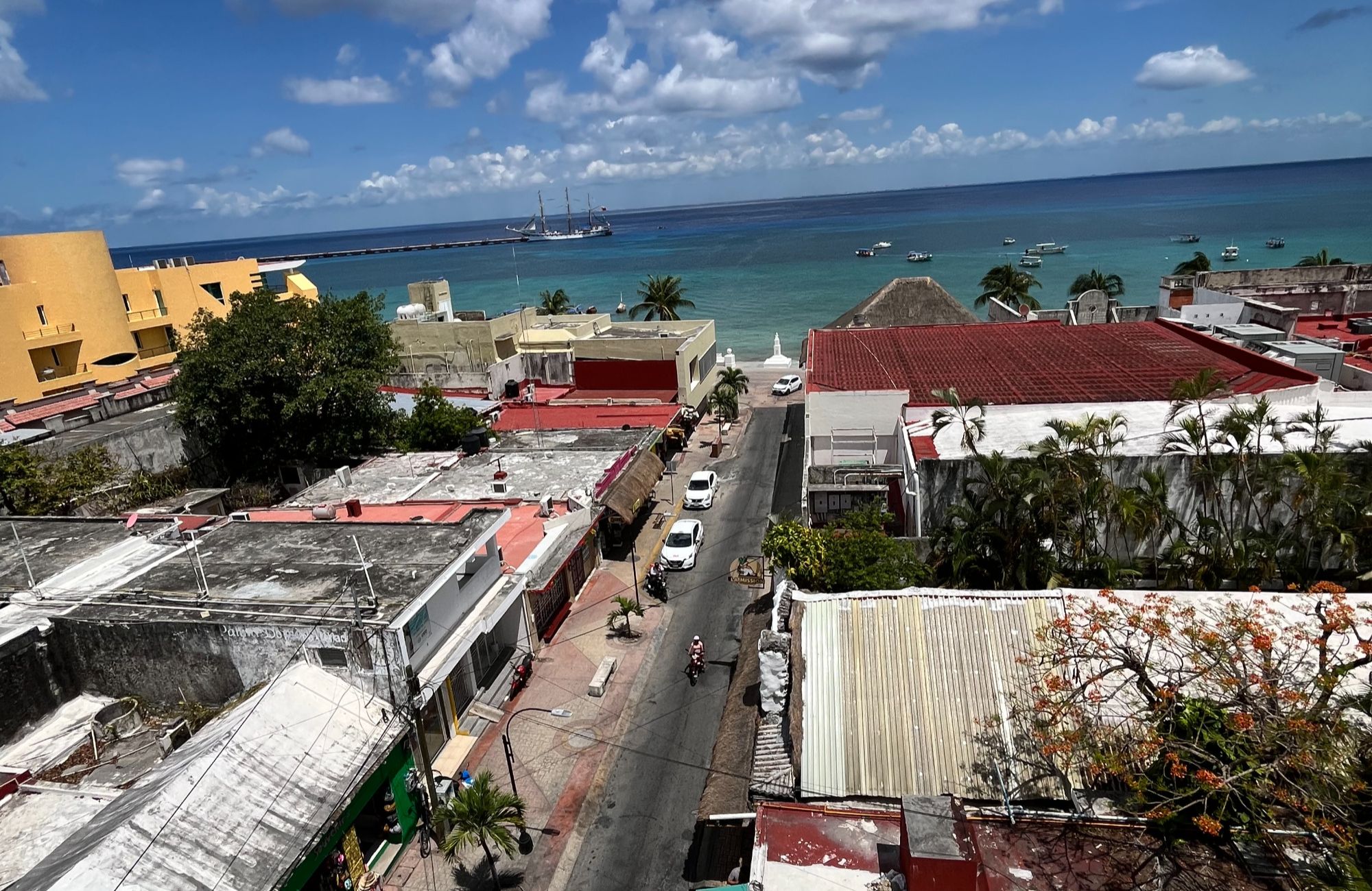 Condo oceanview from rooftop pool