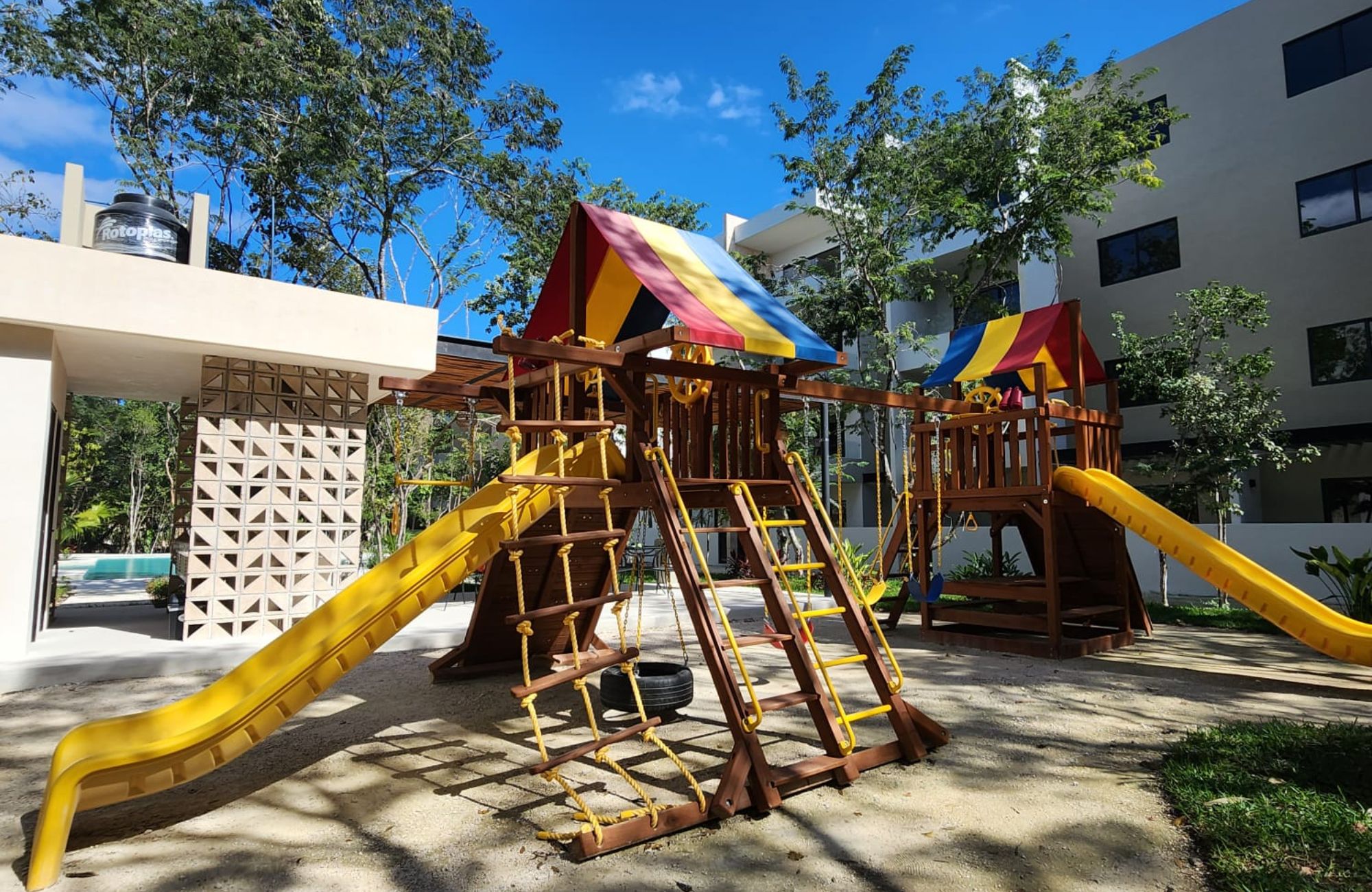 Turn-Key Studio with Ocean View Rooftop, Prime Downtown Playa del Carmen