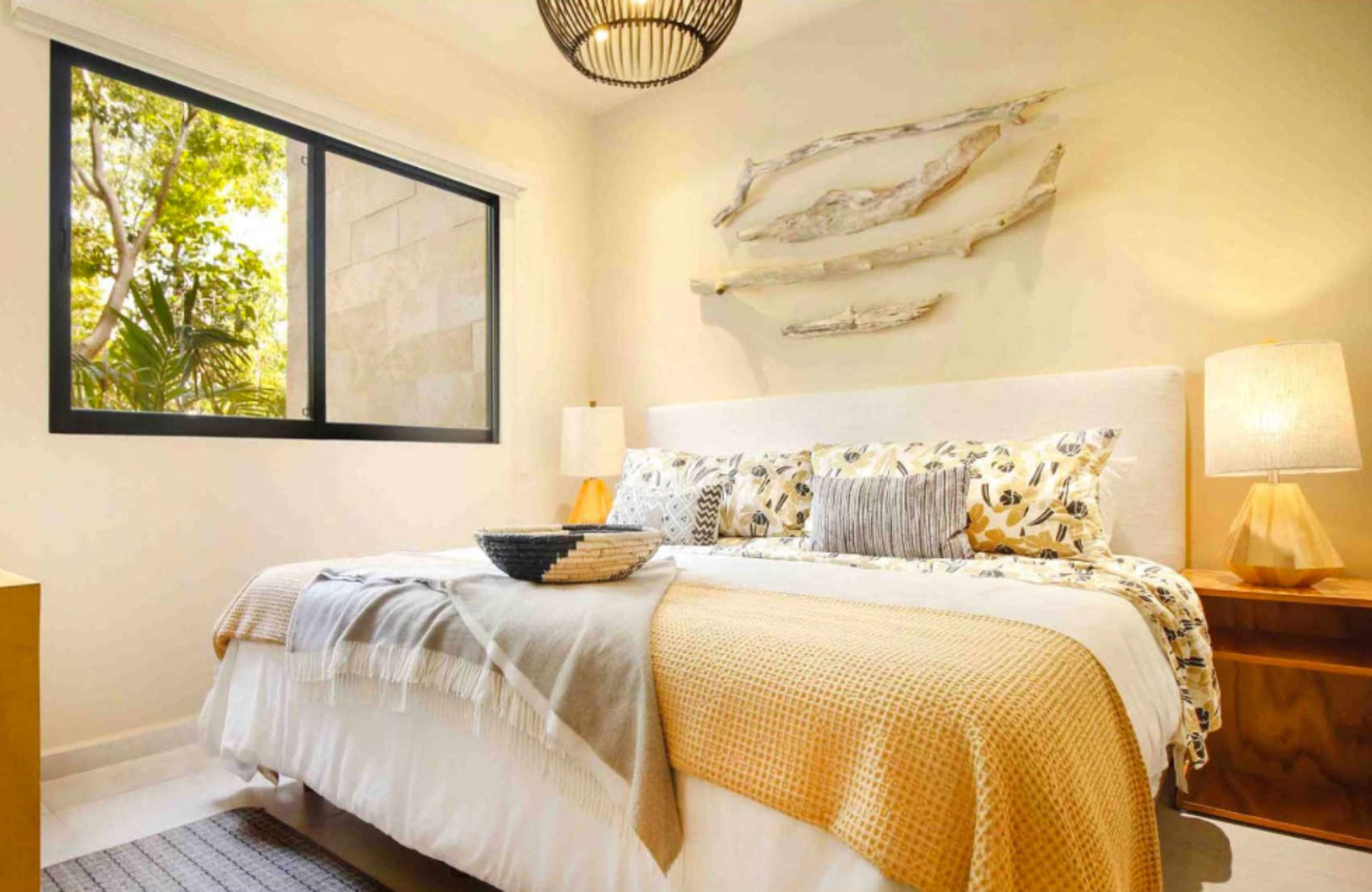 Turn-Key Studio with Ocean View Rooftop, Prime Downtown Playa del Carmen