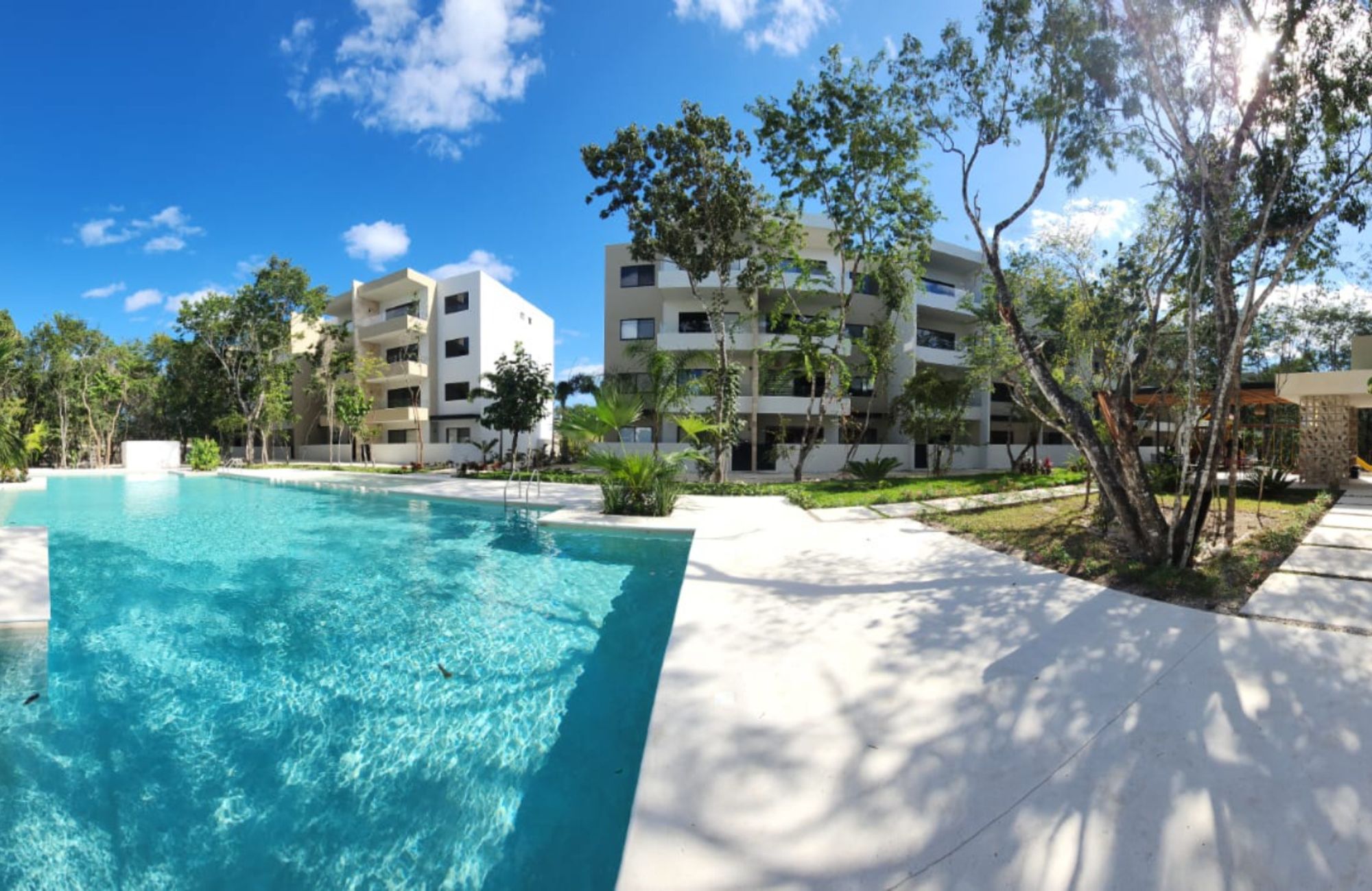 Luxury Apartment with Pool and Paddle Court for Sale in Colosio, Playa del Carmen