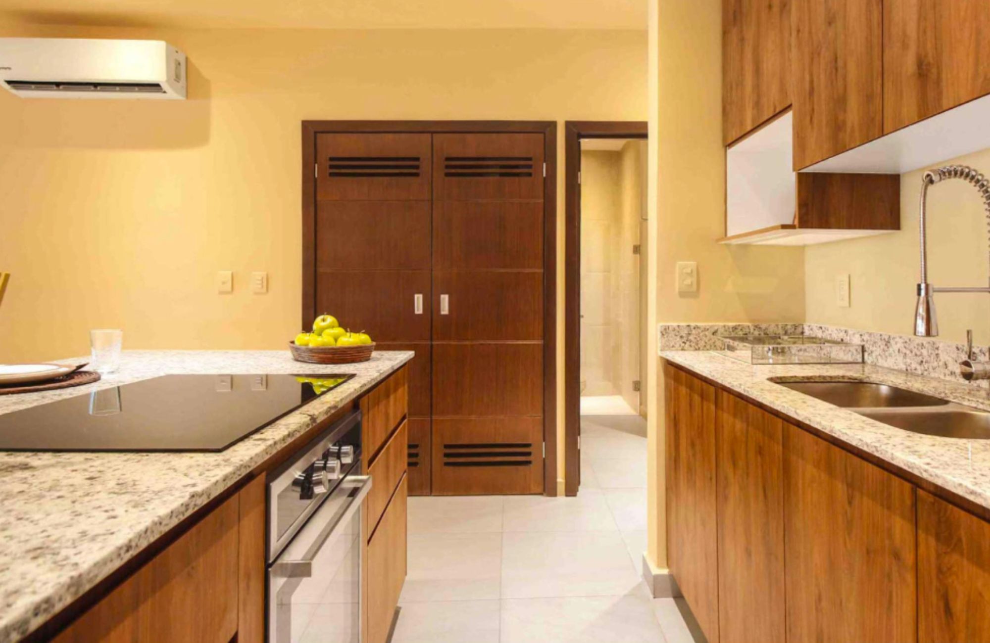 Luxury Apartment with Pool and Paddle Court for Sale in Colosio, Playa del Carmen