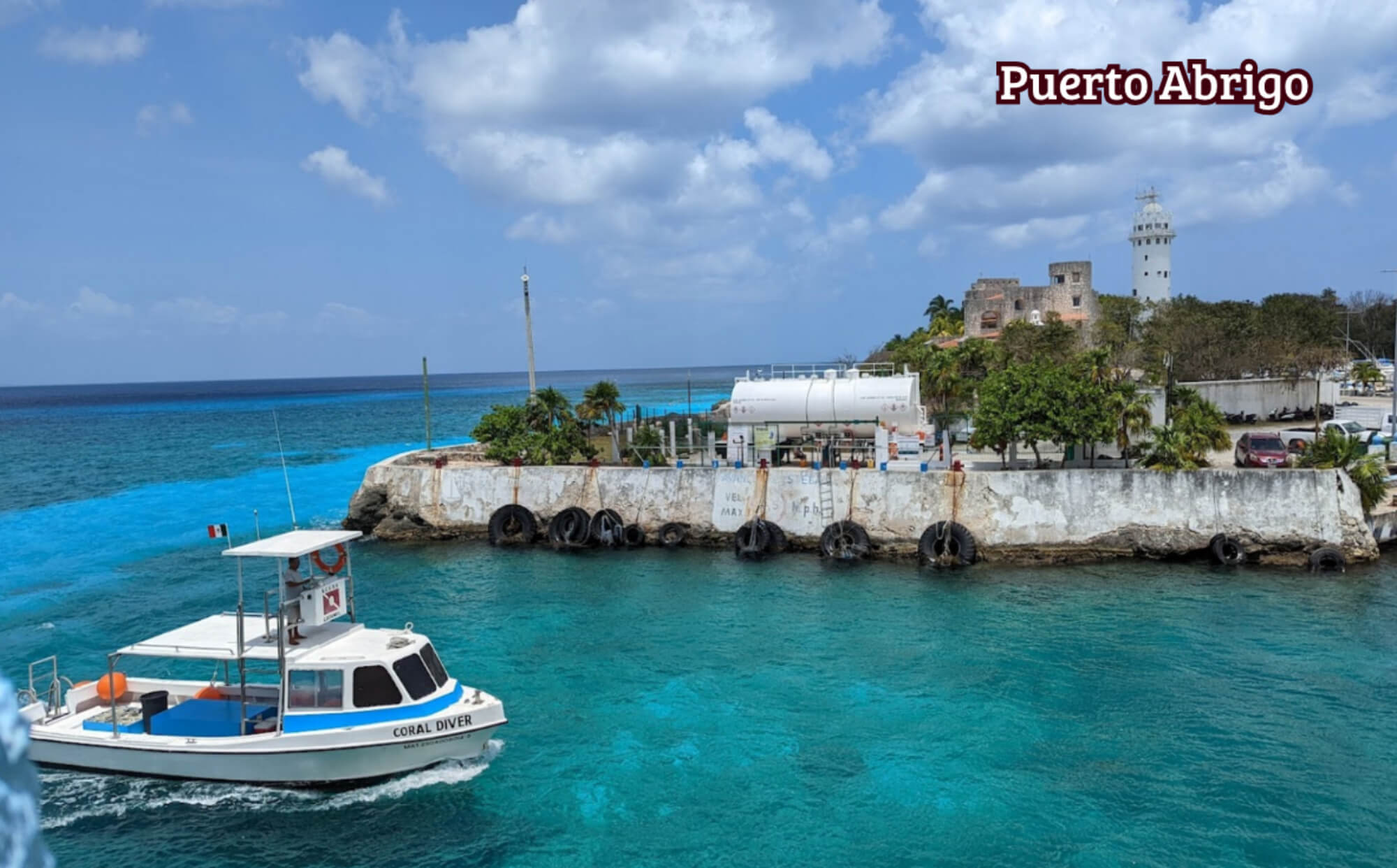 House with private pool, rooftop, double-height window, pre-construction, for sale in Country Club, Cozumel.