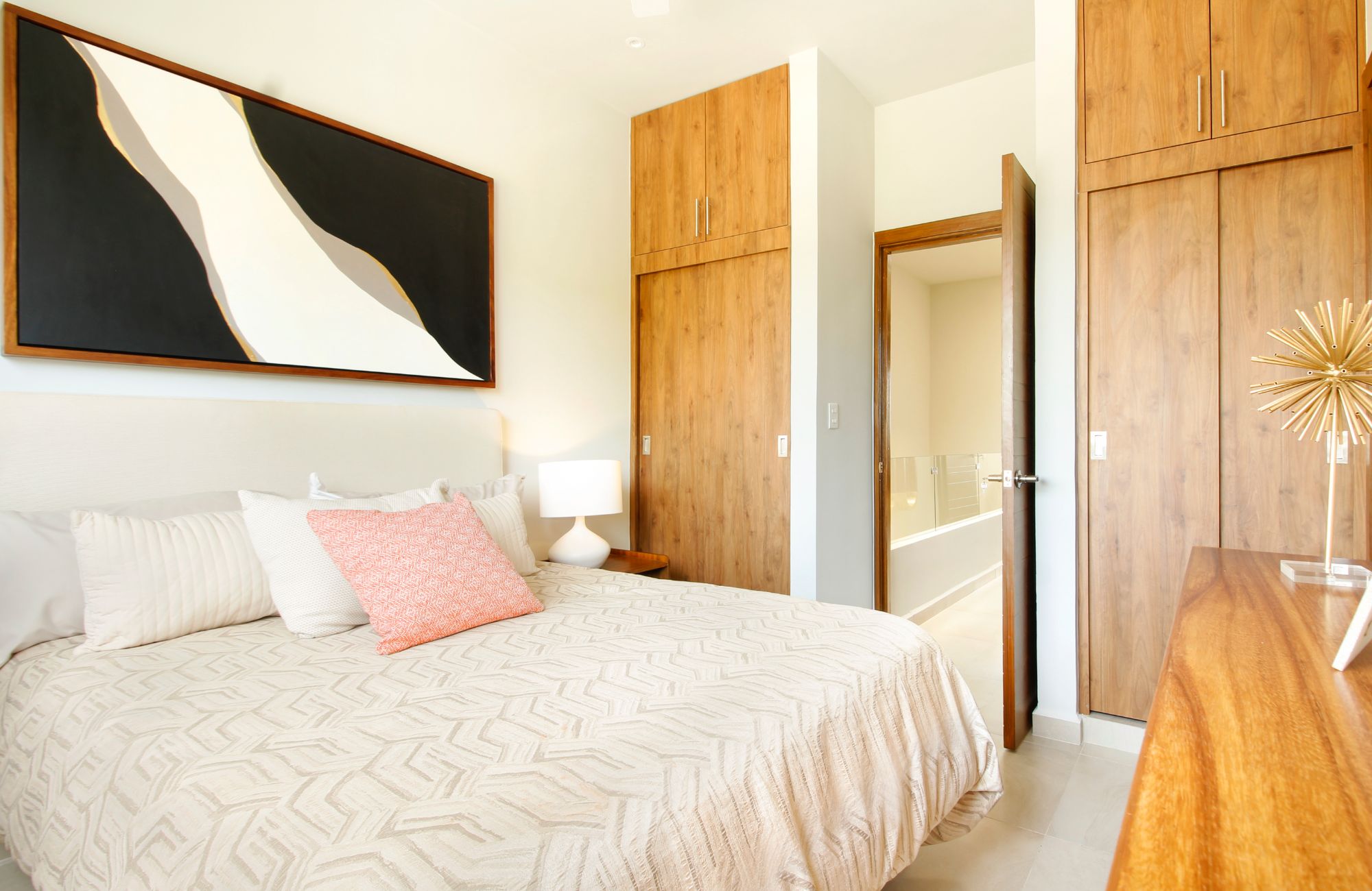 Casa en Alegranza con casa club, alberca, juegos, canchas, cenote, en venta