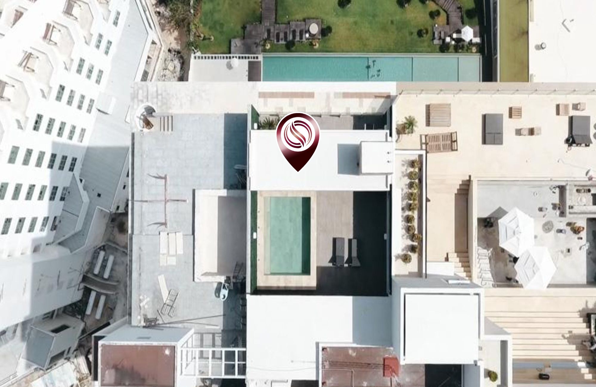 Penthouse de lujo con vista al mar y la marina, con amenidades: alberca infinity, spa, gimnasio, area lounge, salon de eventos, lobby